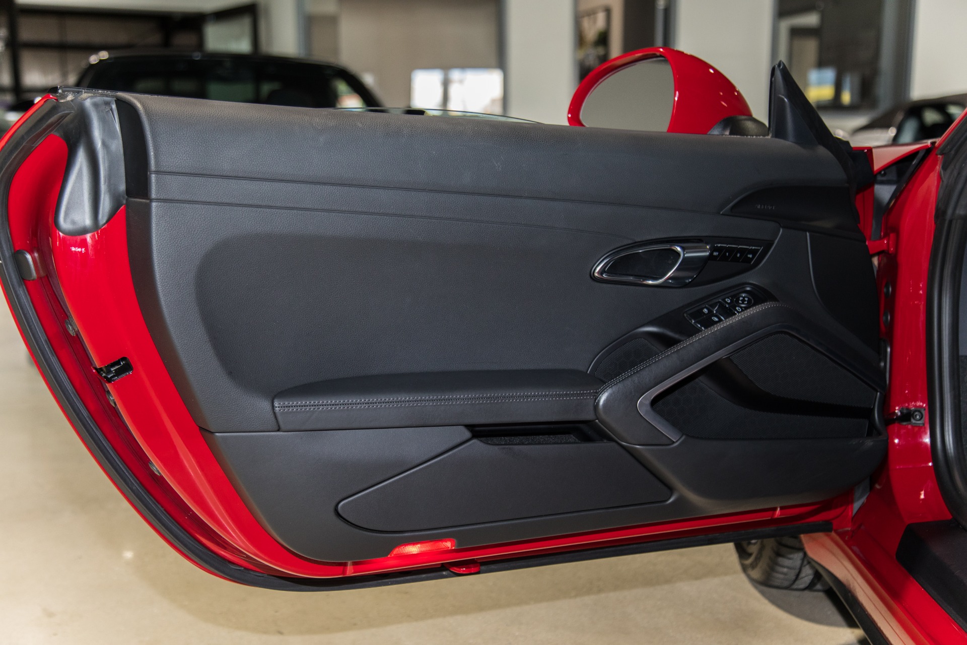 Used-2017-Porsche-911-Targa-4