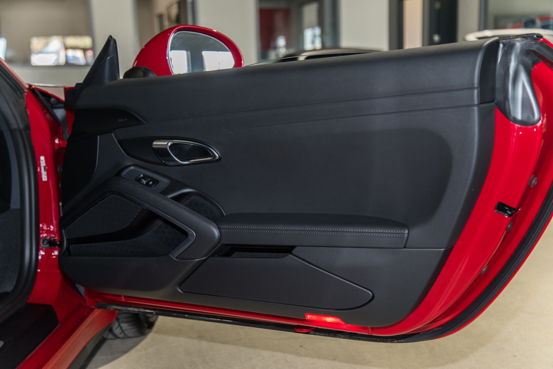 Used-2017-Porsche-911-Targa-4