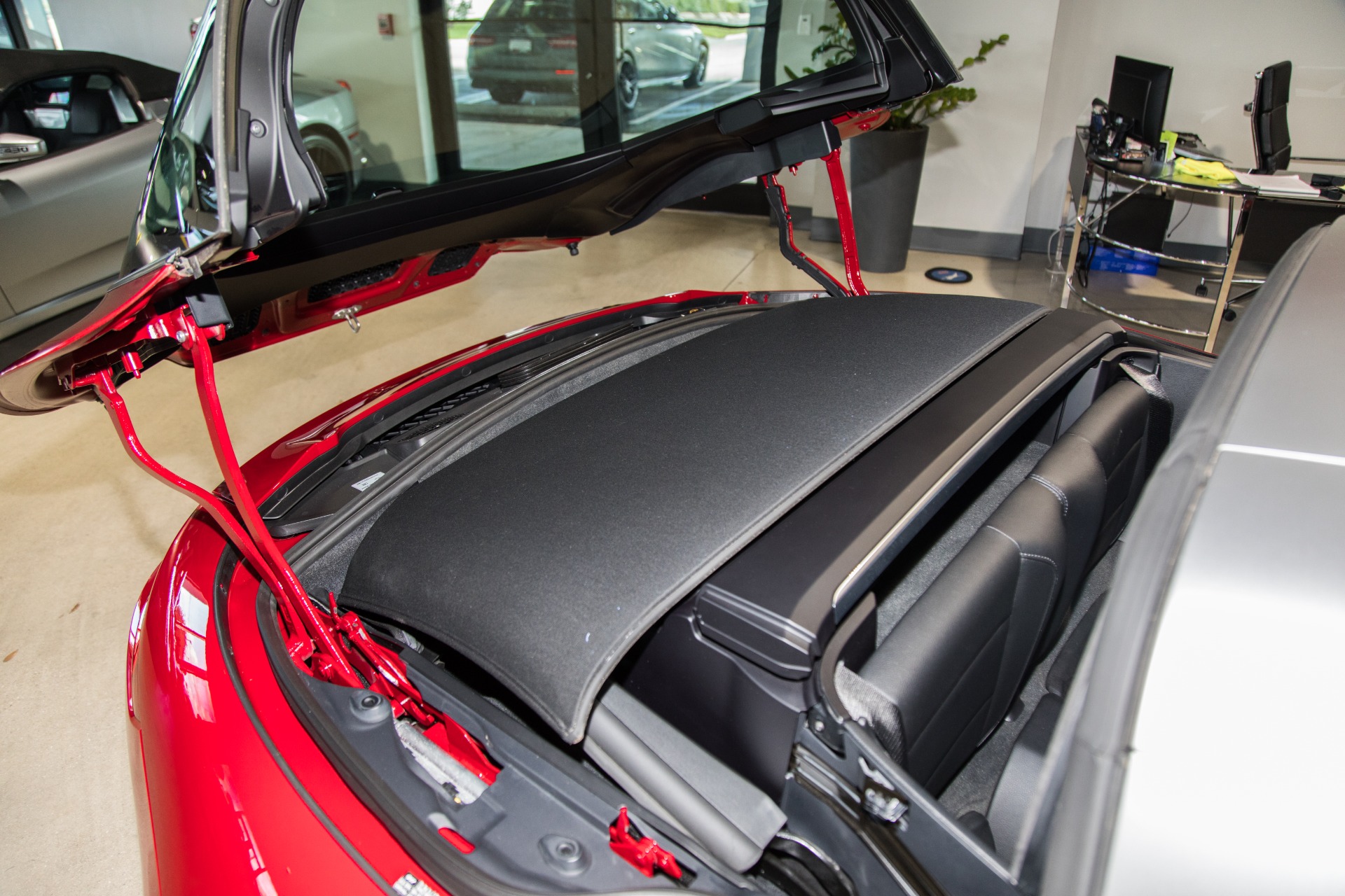Used-2017-Porsche-911-Targa-4
