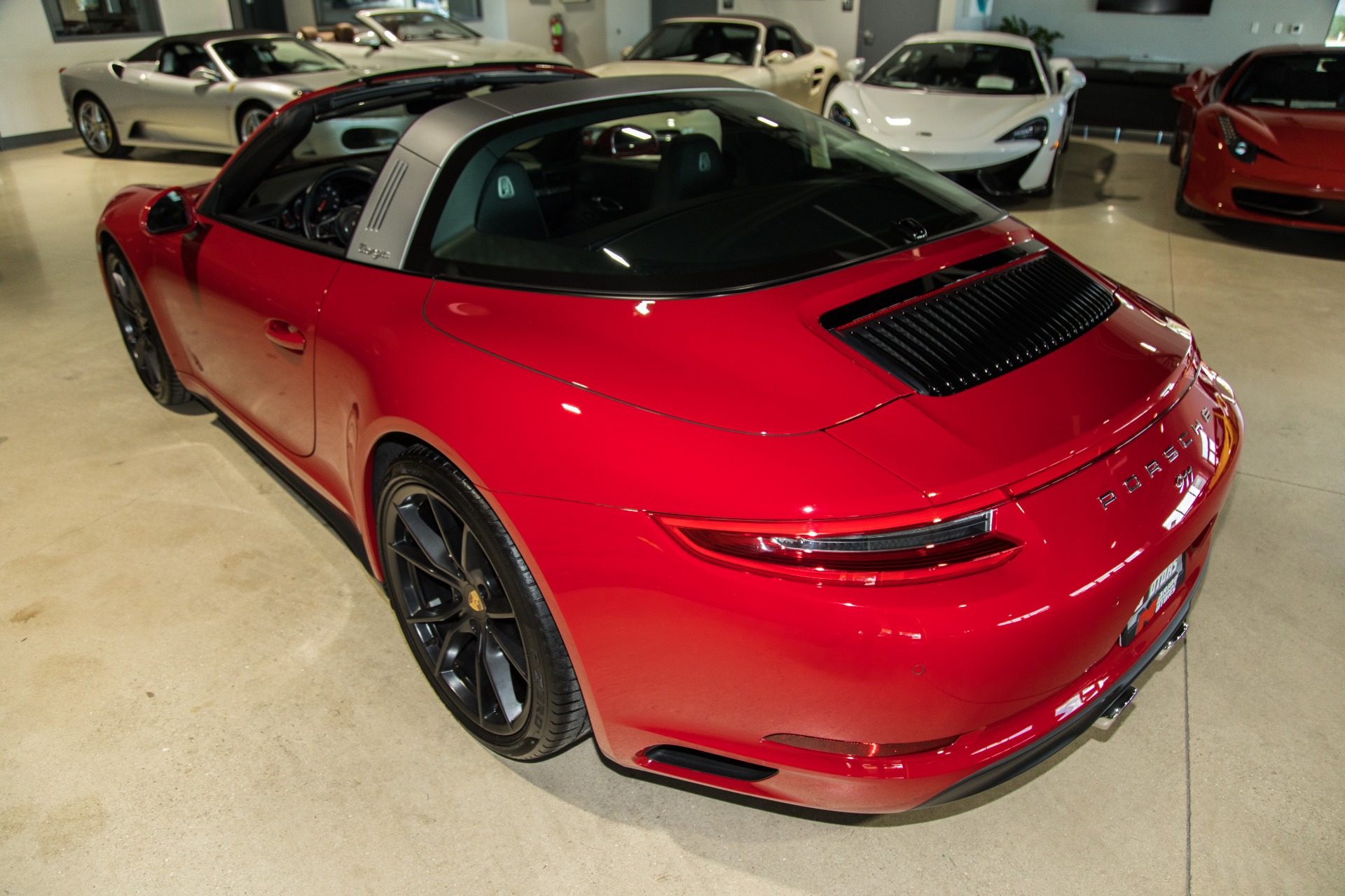 Used-2017-Porsche-911-Targa-4