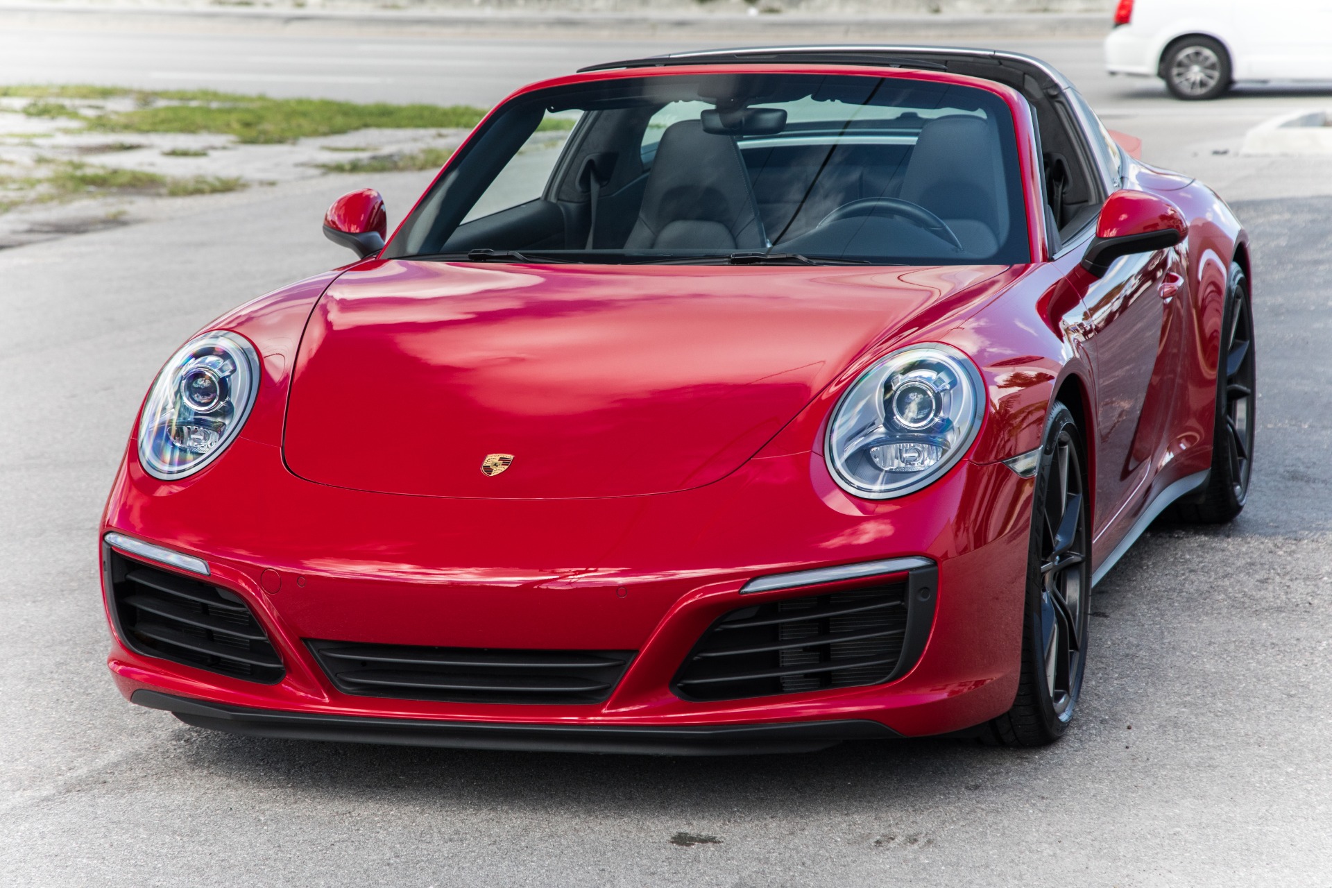 Used-2017-Porsche-911-Targa-4