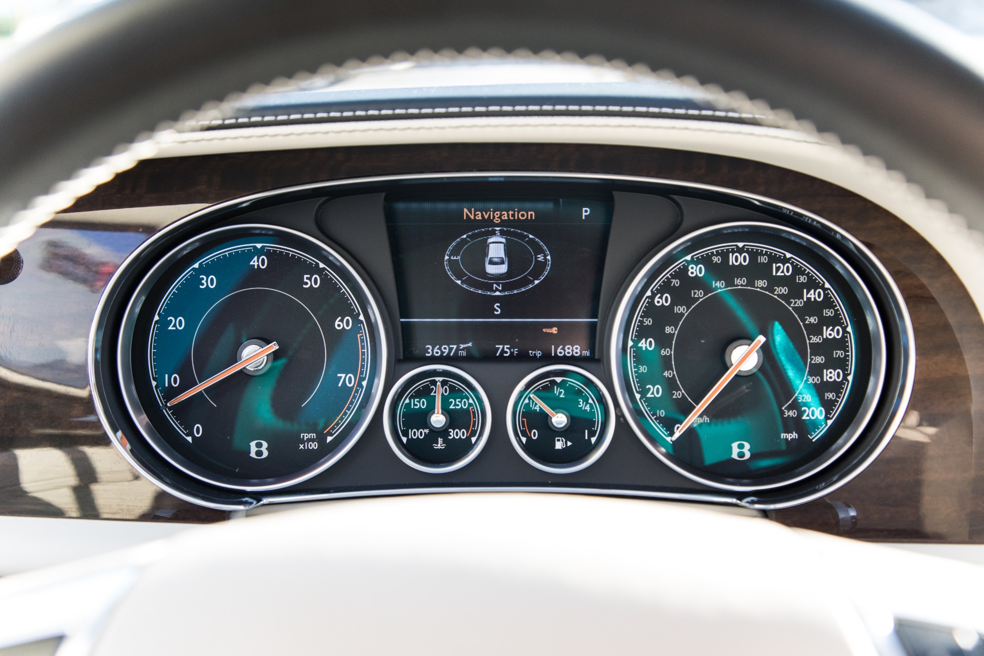 Used-2016-Bentley-Flying-Spur-V8