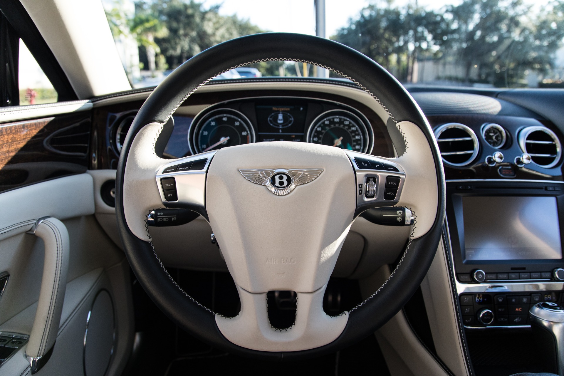 Used-2016-Bentley-Flying-Spur-V8