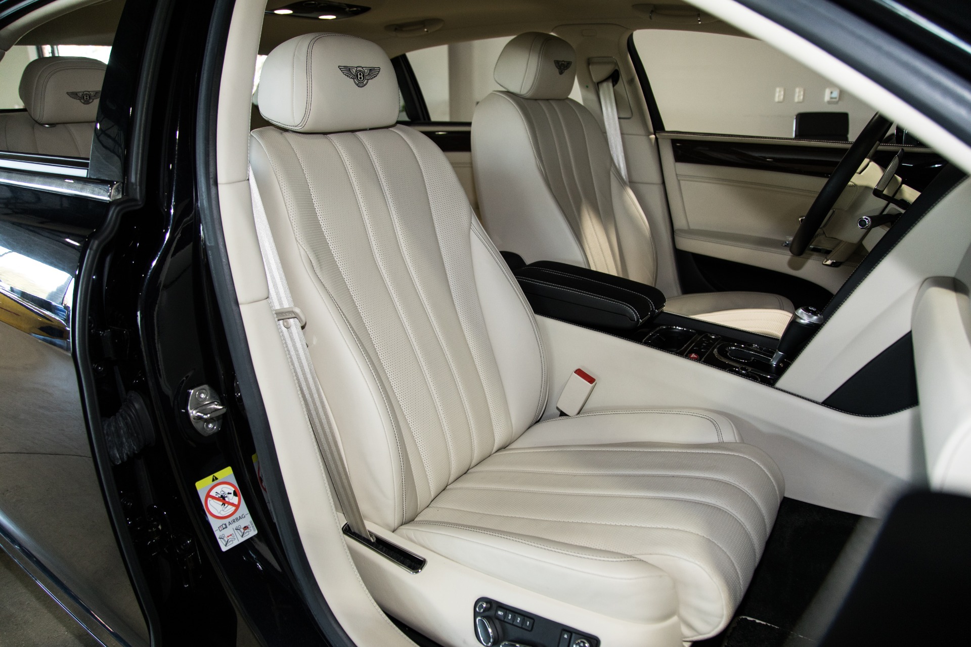 Used-2016-Bentley-Flying-Spur-V8