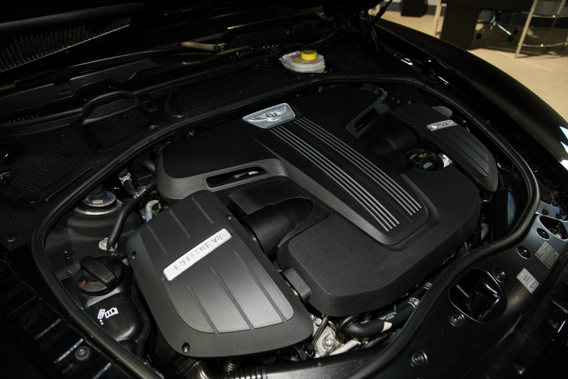 Used-2016-Bentley-Flying-Spur-V8