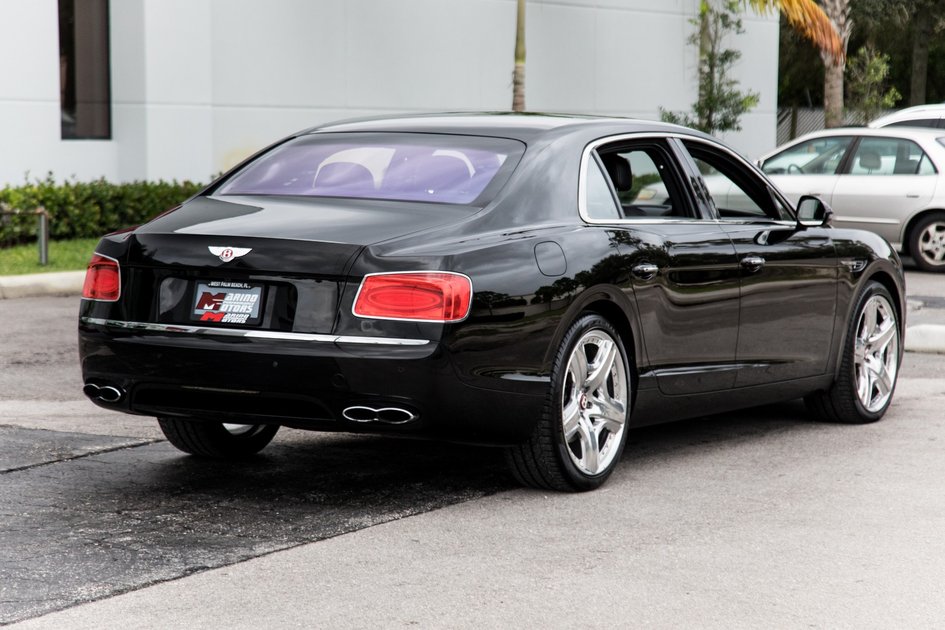 Used-2015-Bentley-Flying-Spur-V8