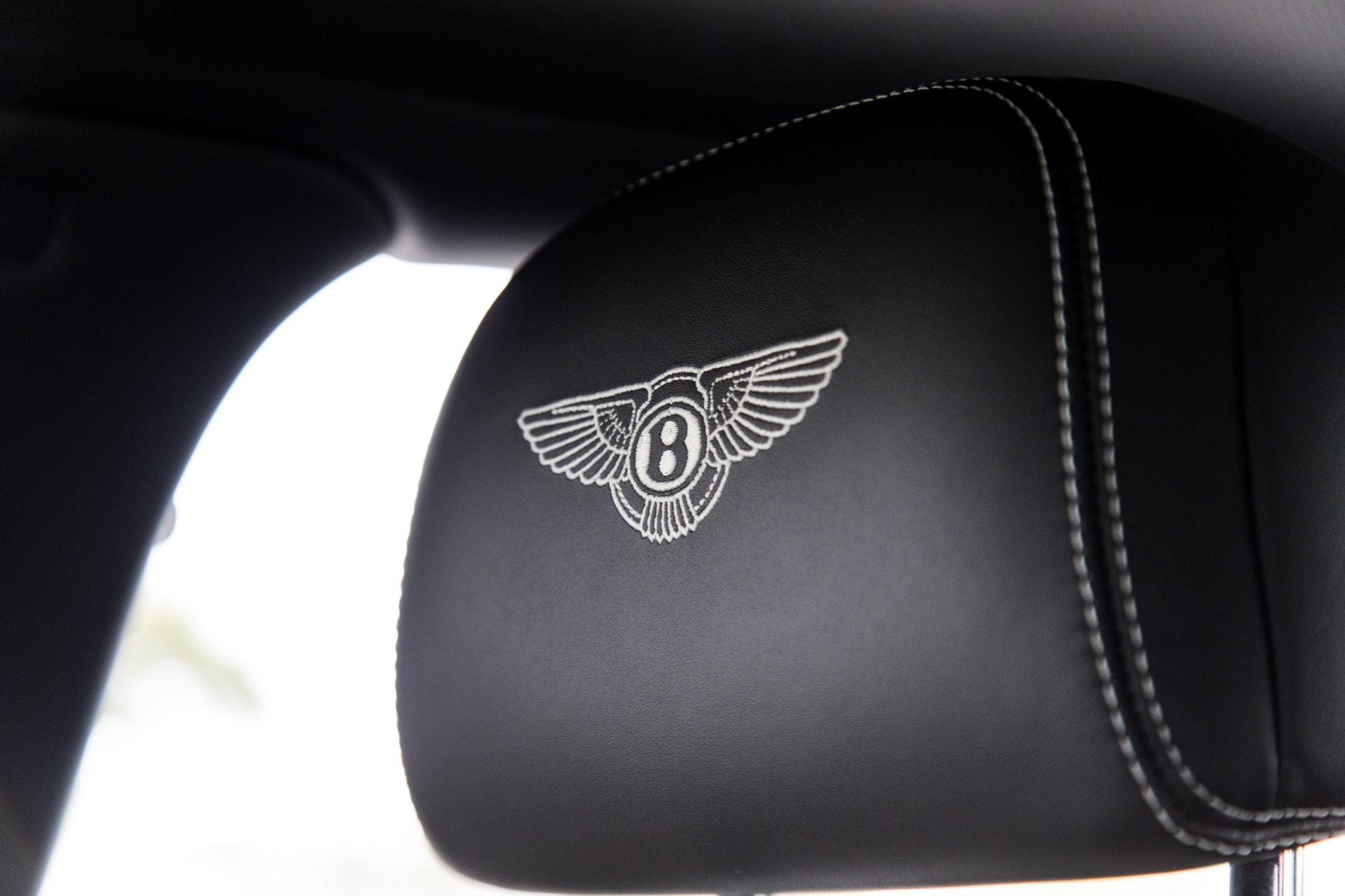 Used-2015-Bentley-Flying-Spur-V8