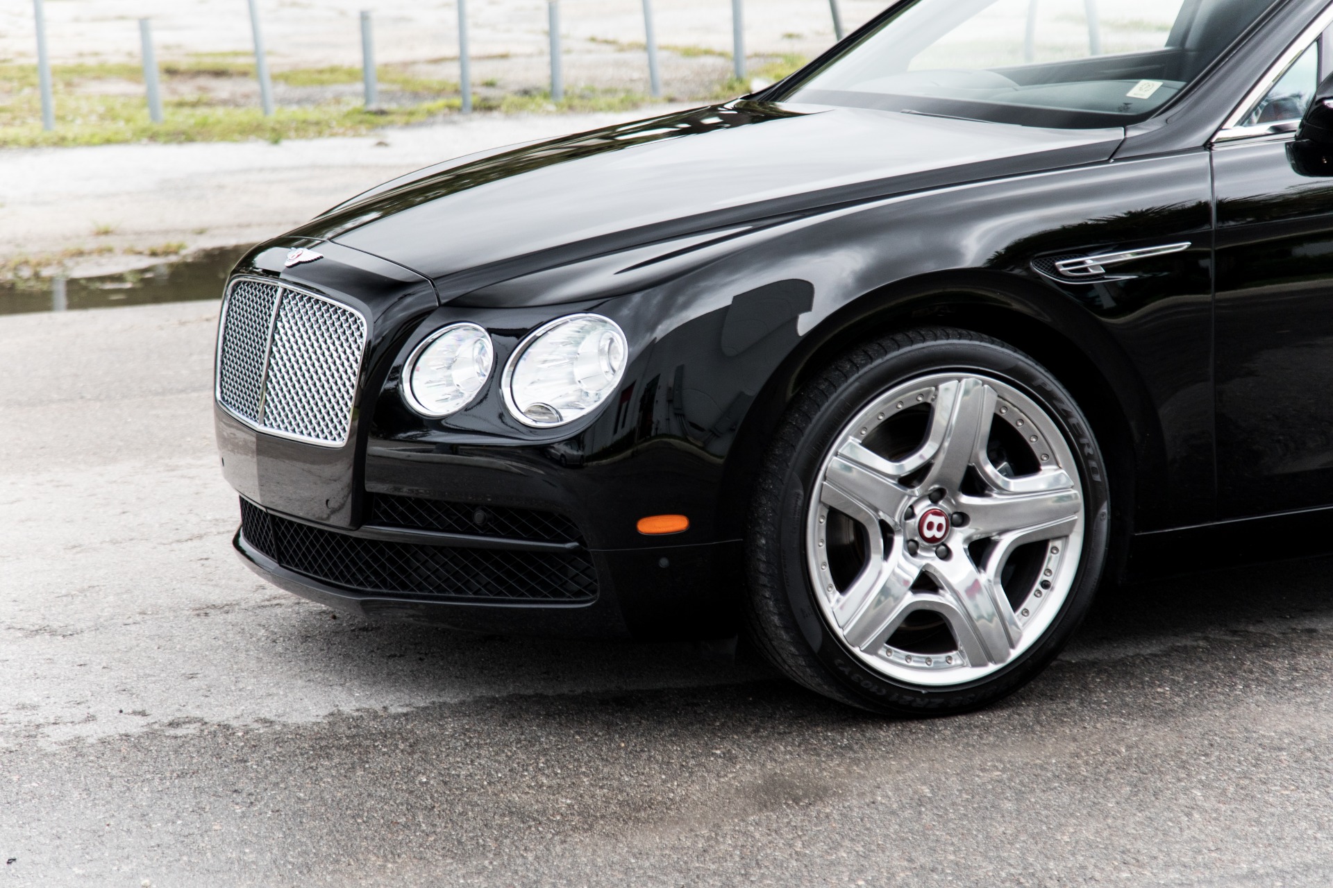 Used-2015-Bentley-Flying-Spur-V8