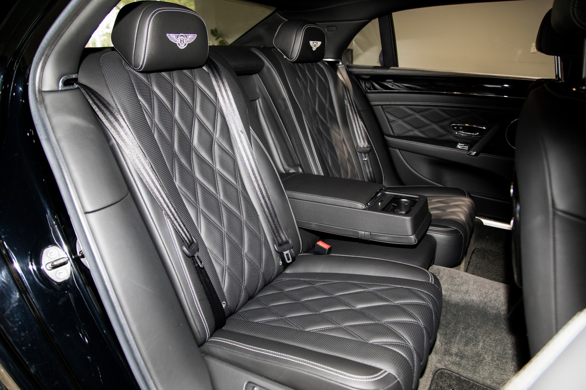 Used-2015-Bentley-Flying-Spur-V8