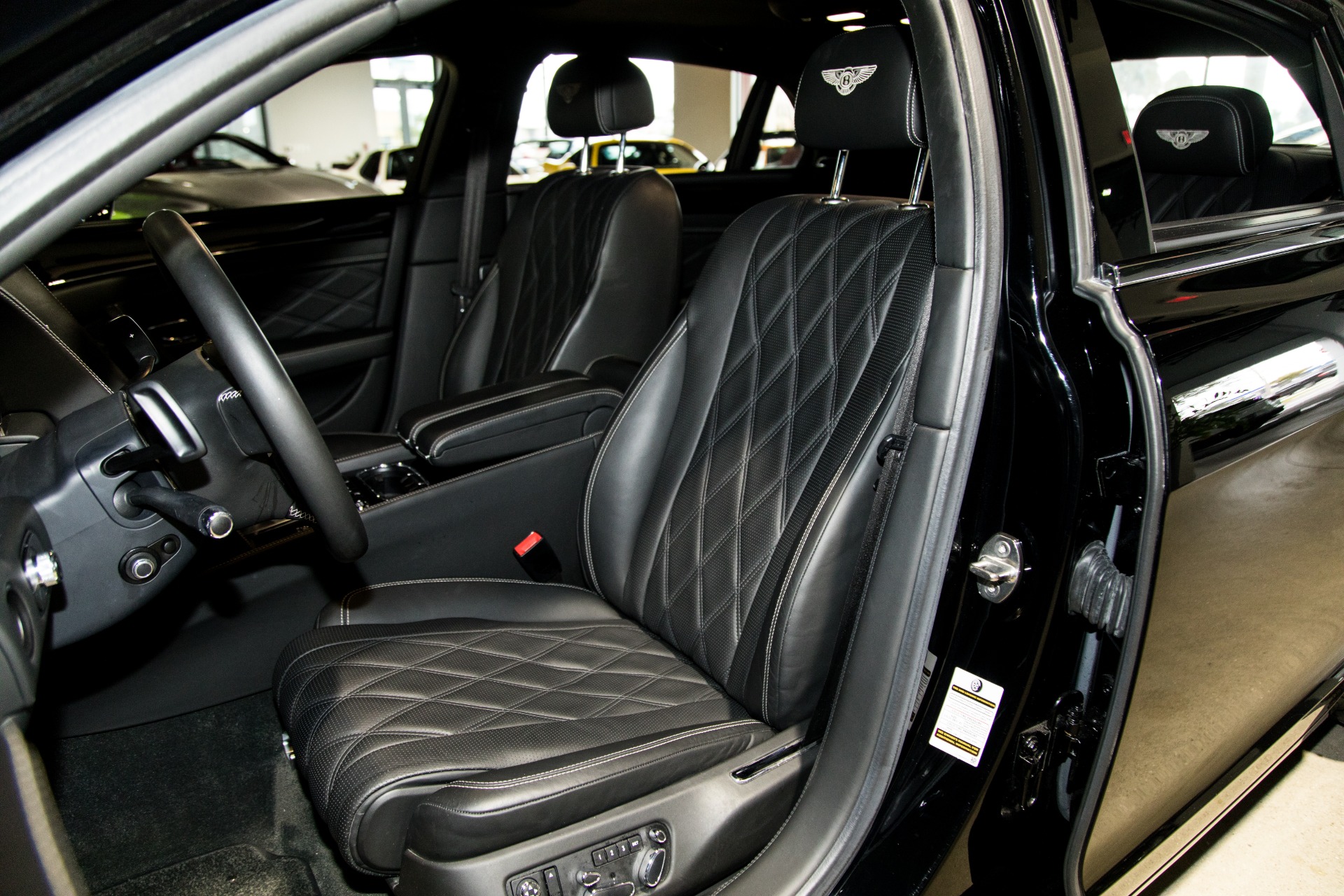 Used-2015-Bentley-Flying-Spur-V8