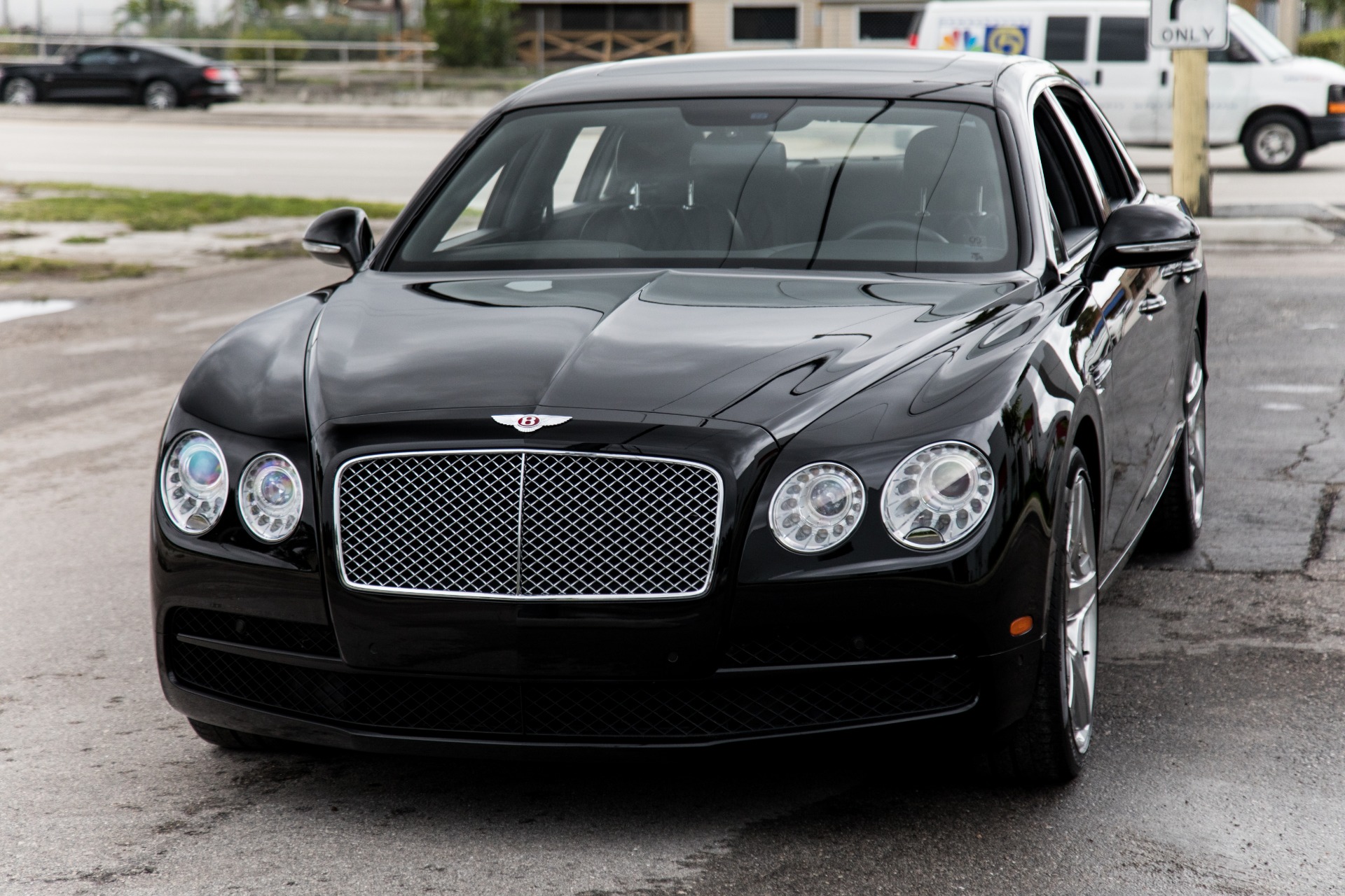 Used-2015-Bentley-Flying-Spur-V8
