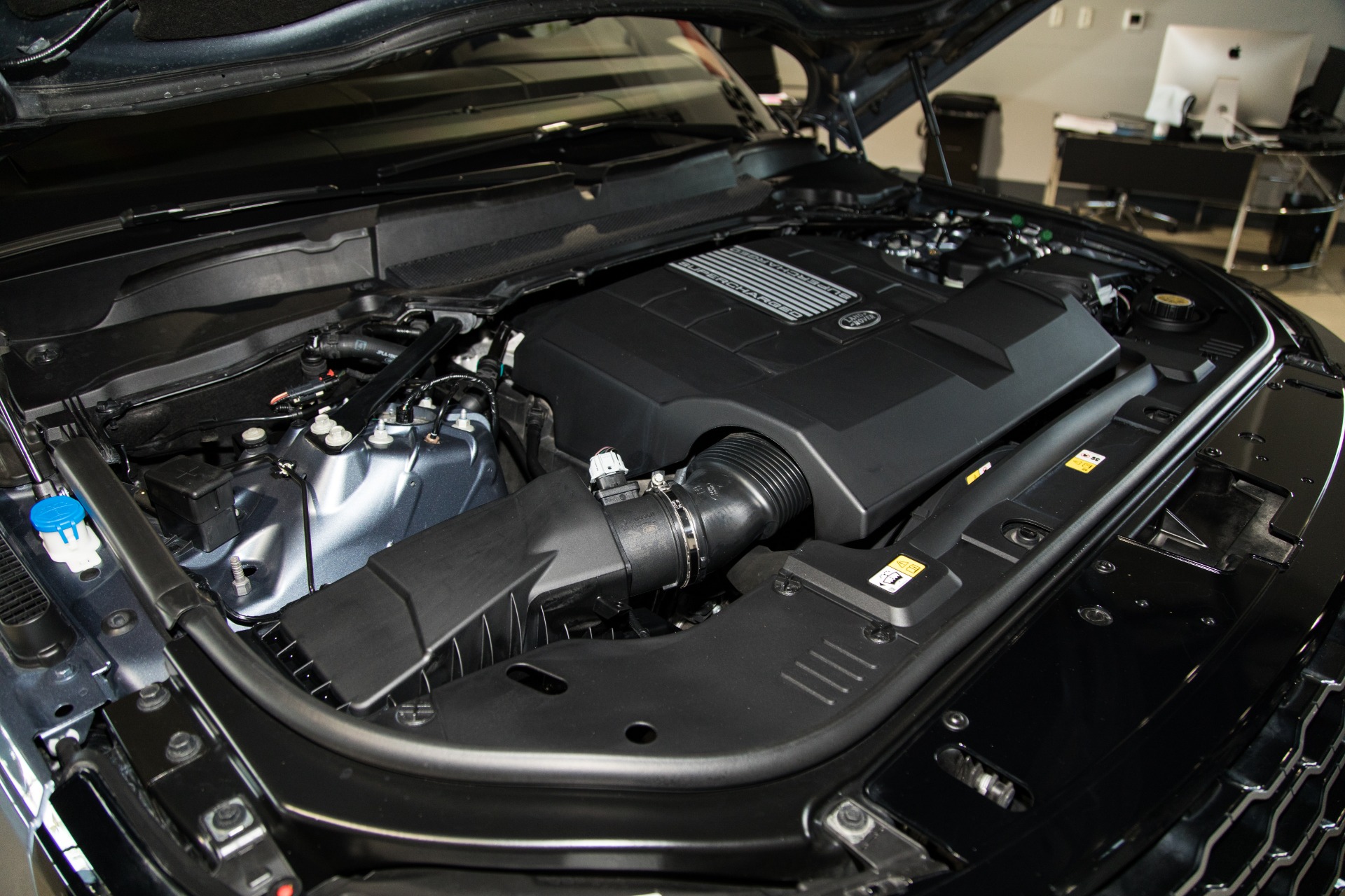 Used-2018-Land-Rover-Range-Rover-Supercharged