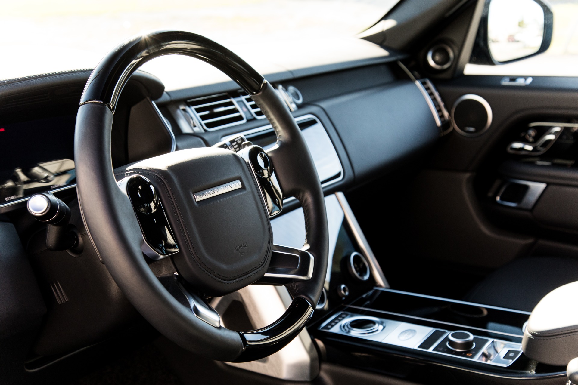 Used-2018-Land-Rover-Range-Rover-Supercharged