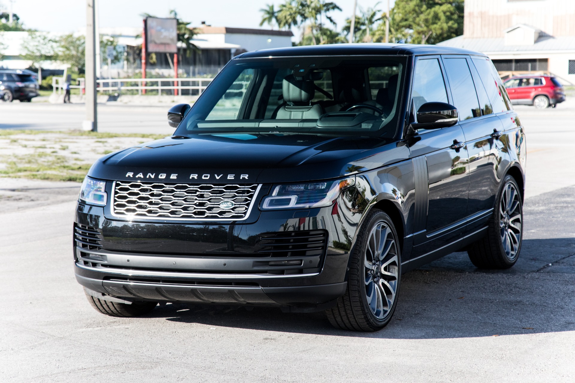 Used-2018-Land-Rover-Range-Rover-Supercharged