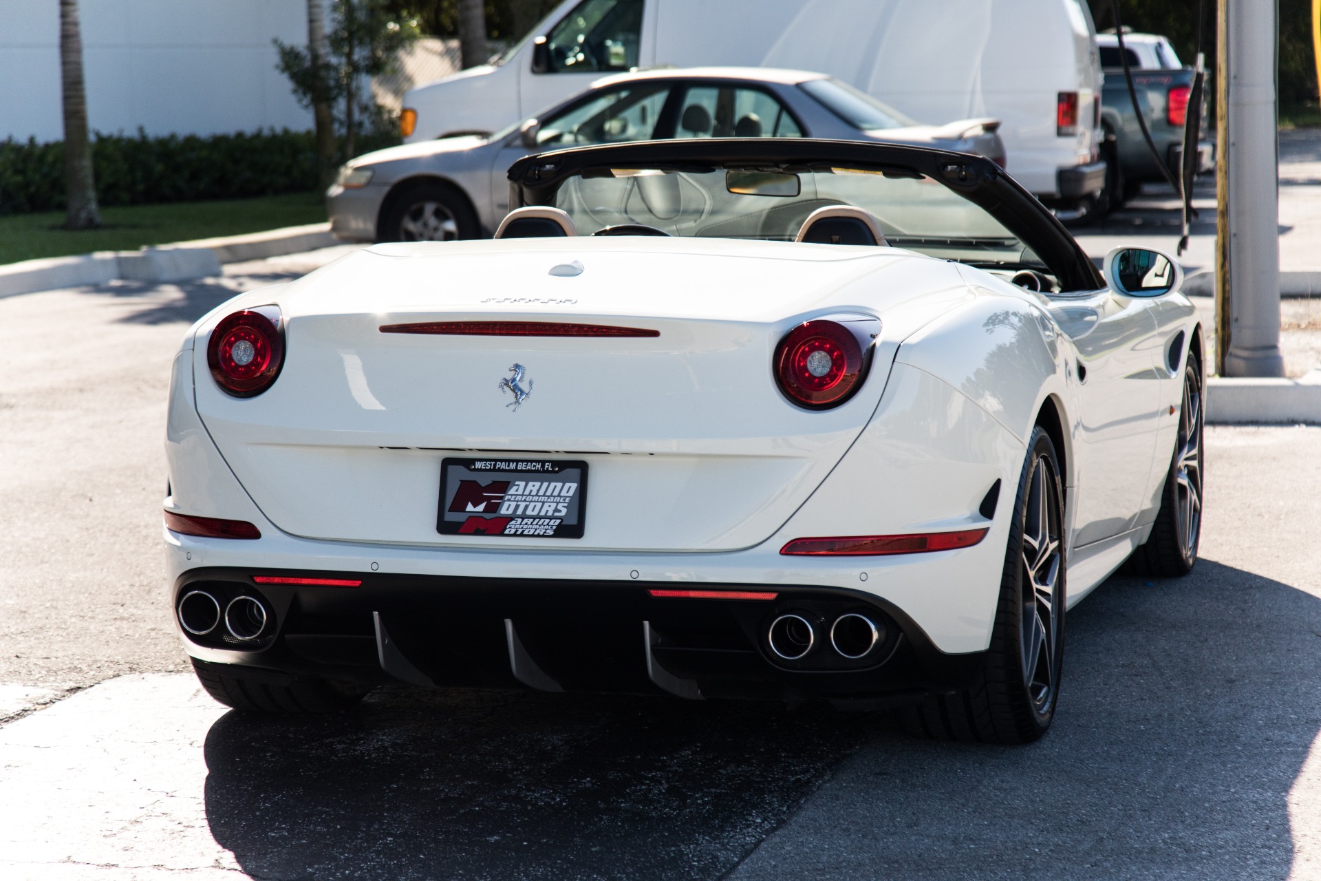 Used-2016-Ferrari-California-T