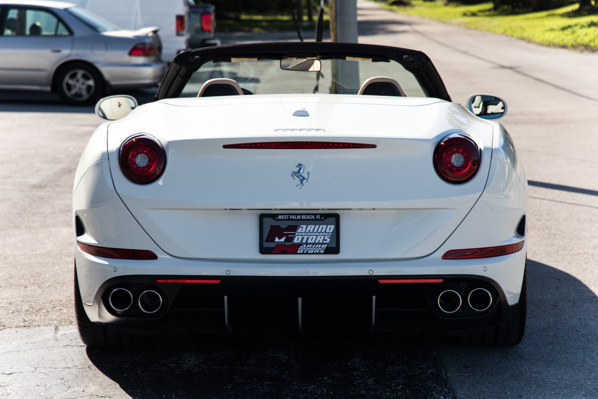 Used-2016-Ferrari-California-T