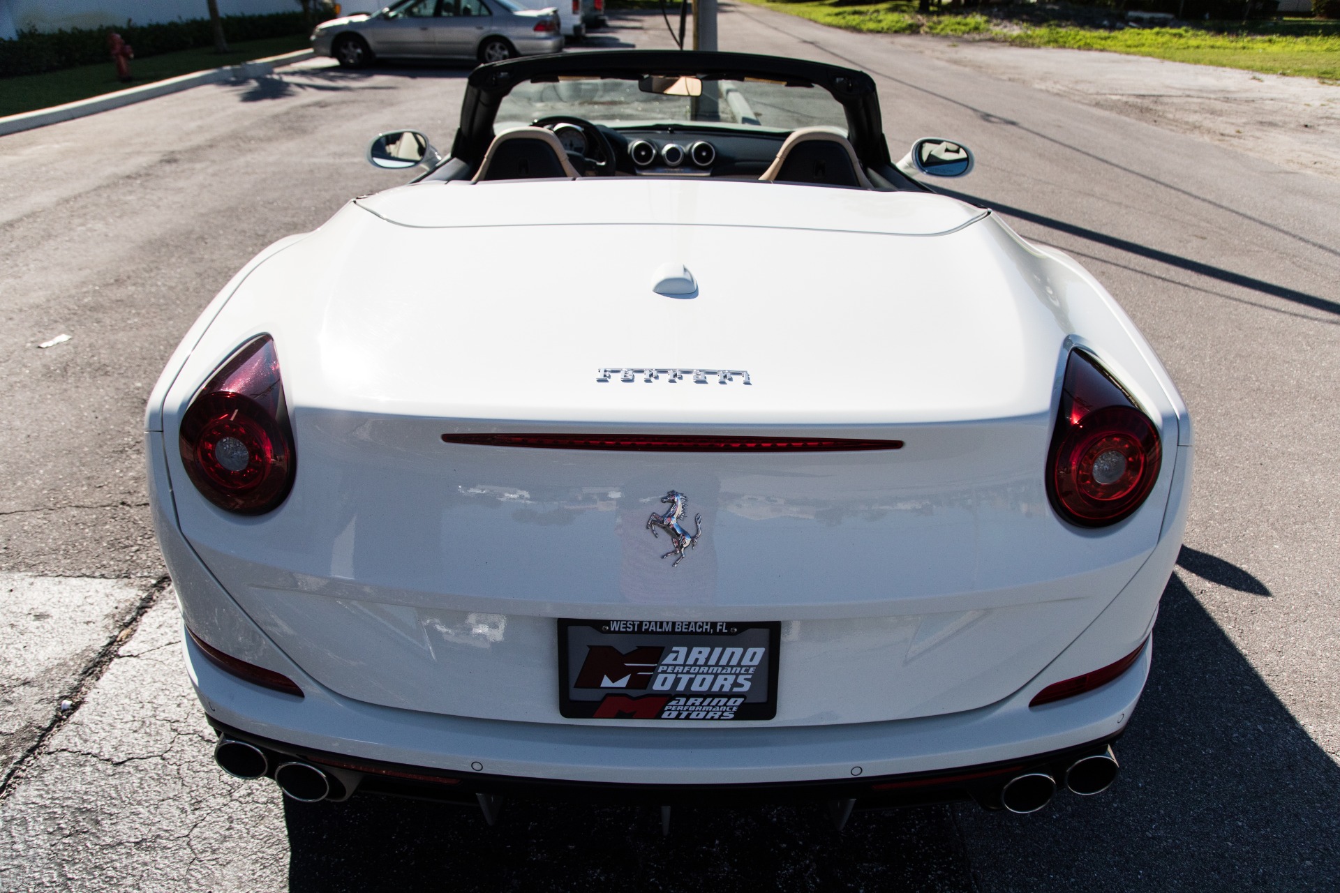 Used-2016-Ferrari-California-T