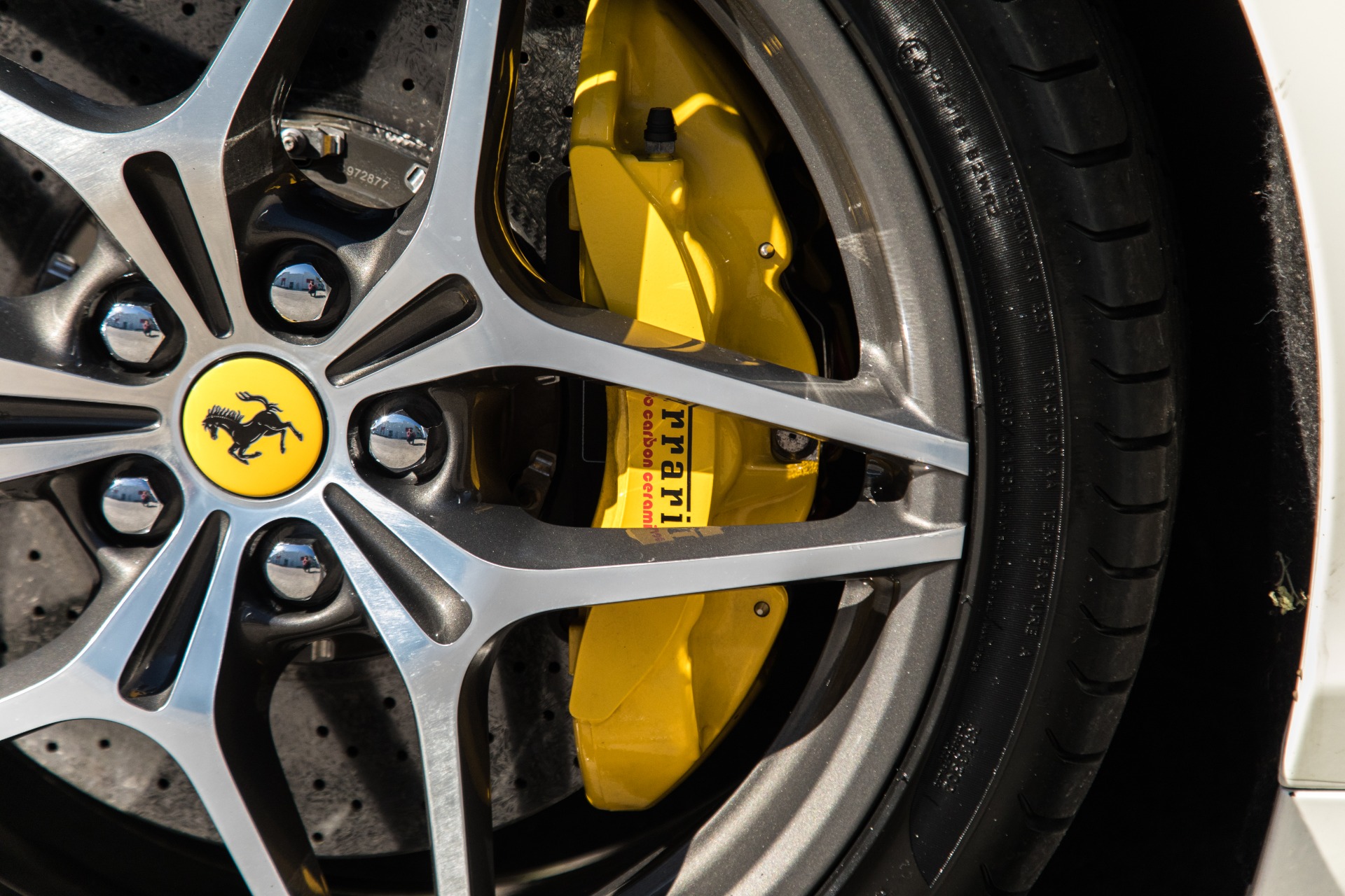 Used-2016-Ferrari-California-T