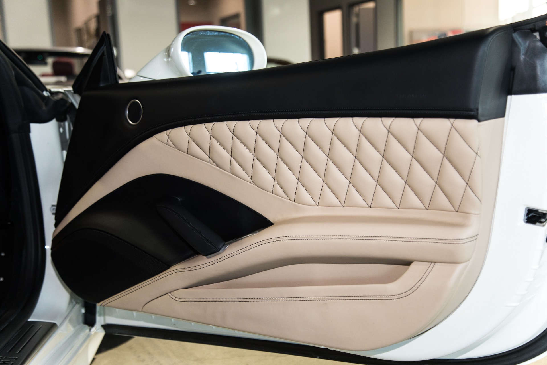 Used-2016-Ferrari-California-T