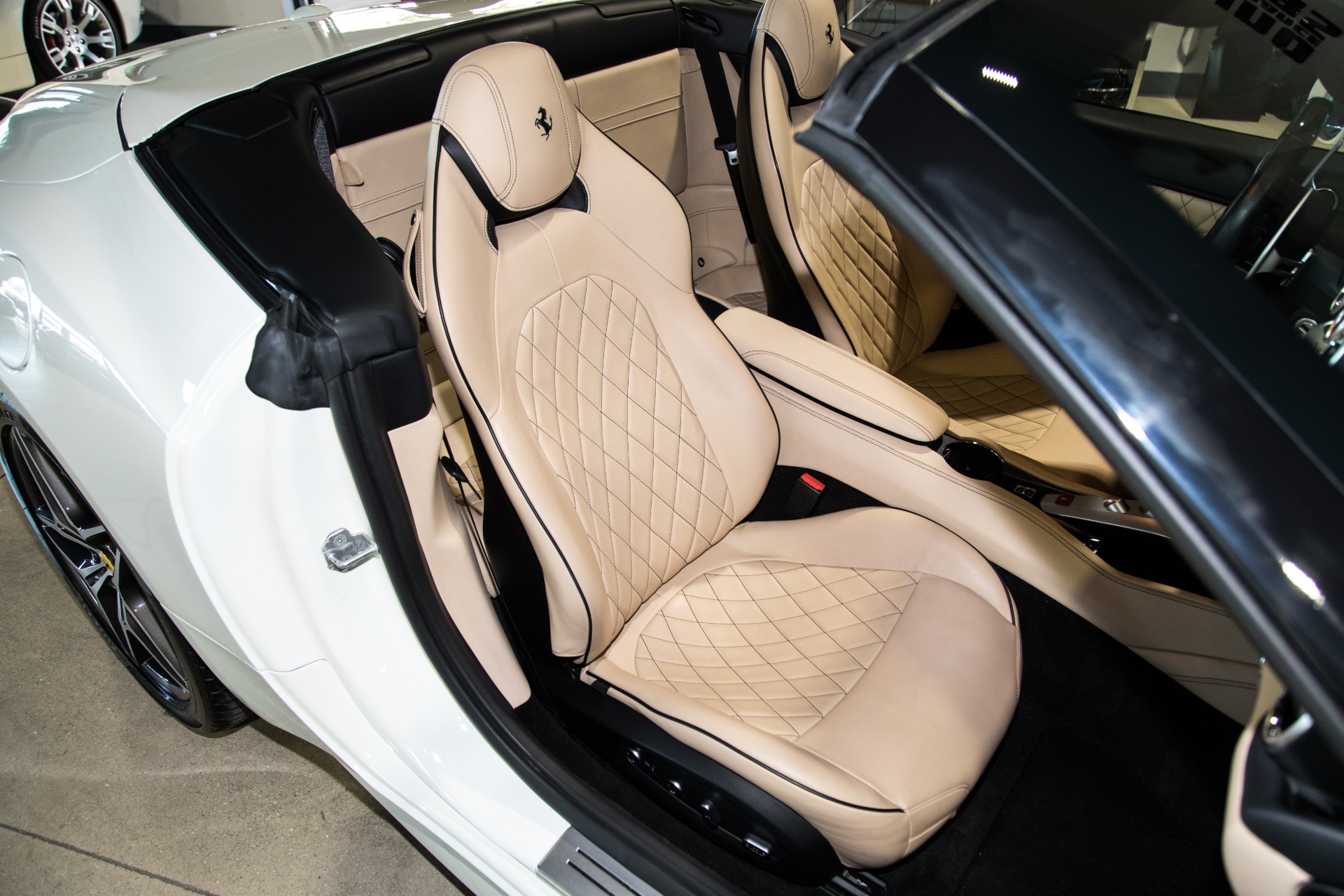 Used-2016-Ferrari-California-T