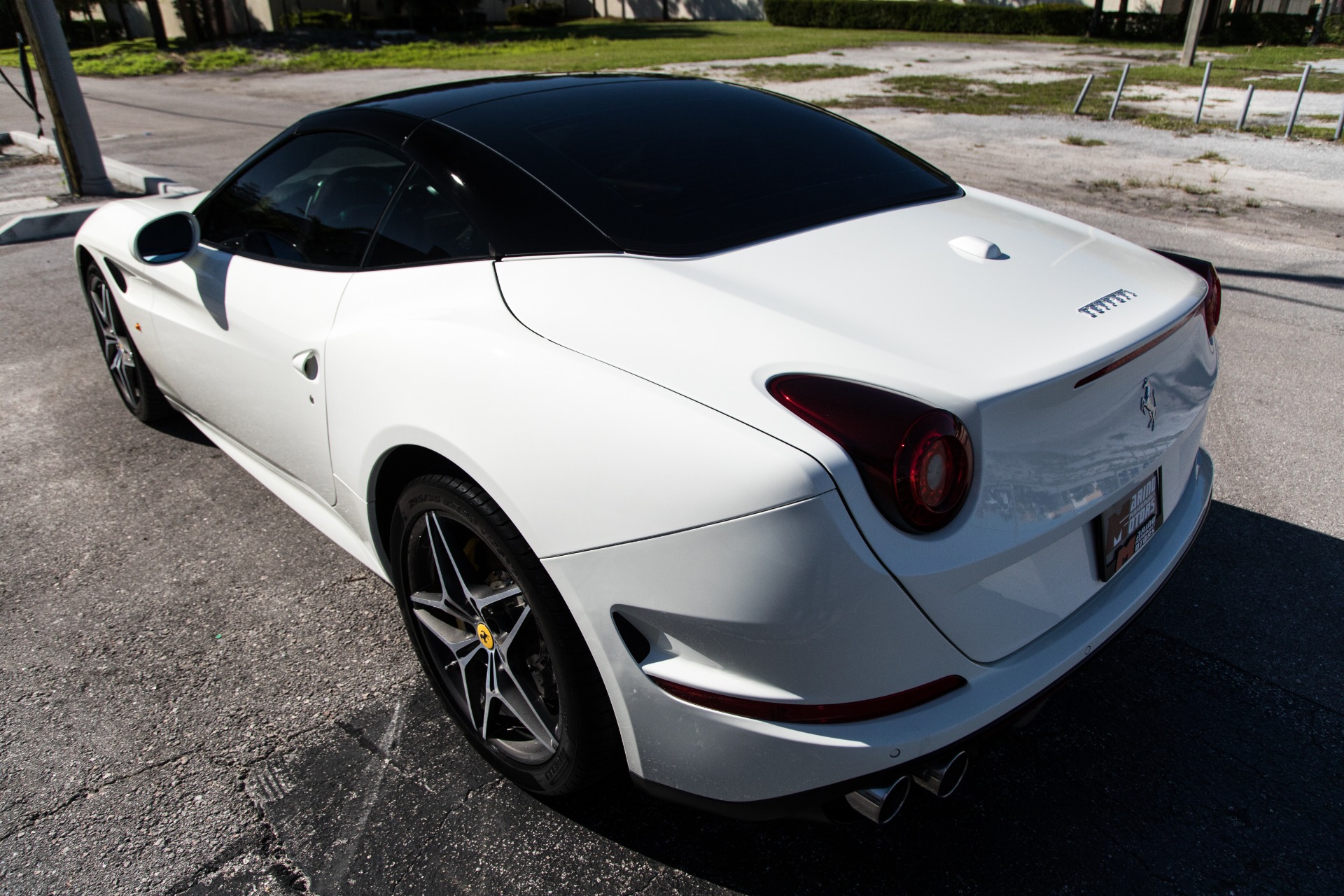 Used-2016-Ferrari-California-T