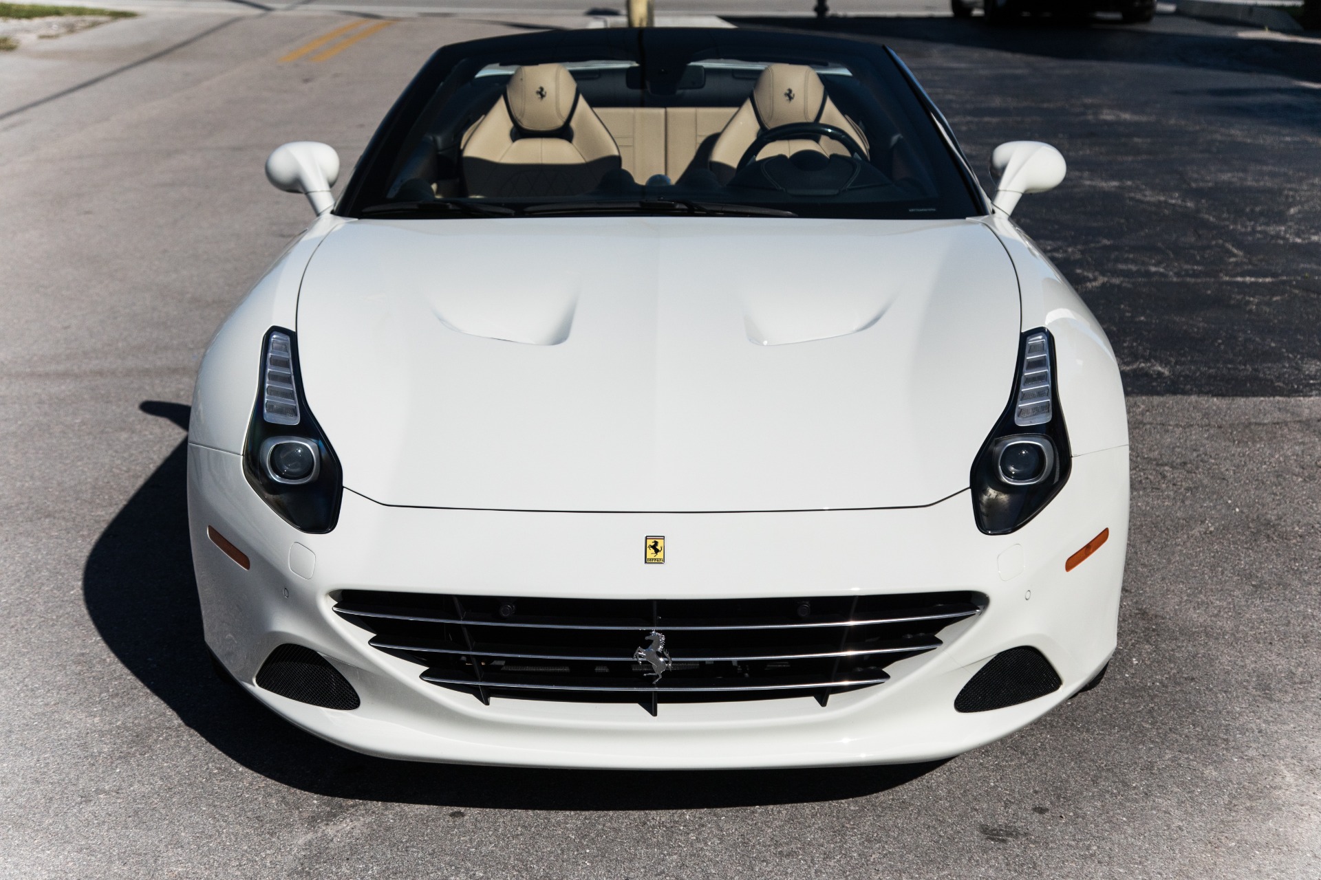 Used-2016-Ferrari-California-T