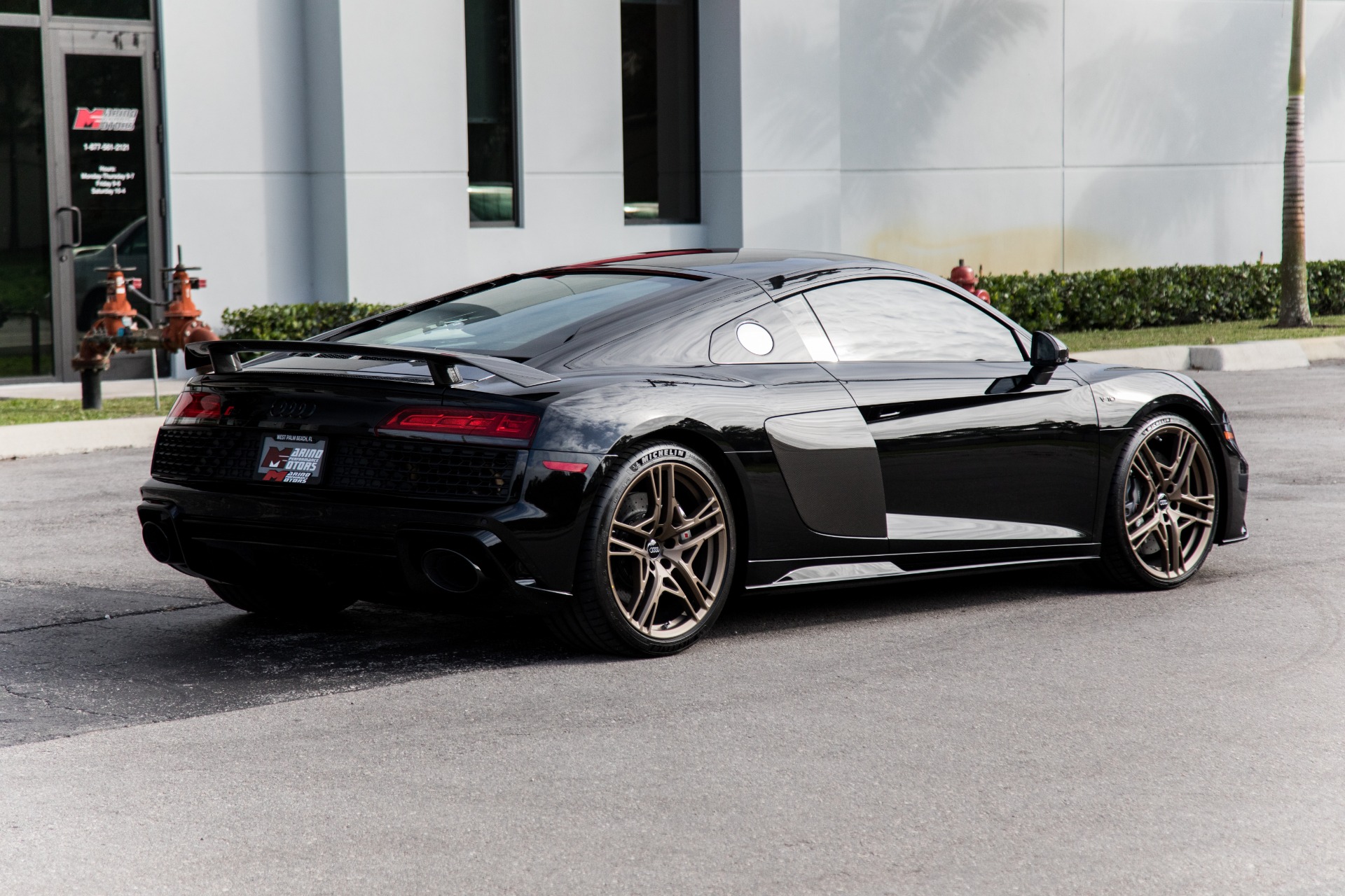 Used-2020-Audi-R8-52-quattro-V10-performance-Decennium