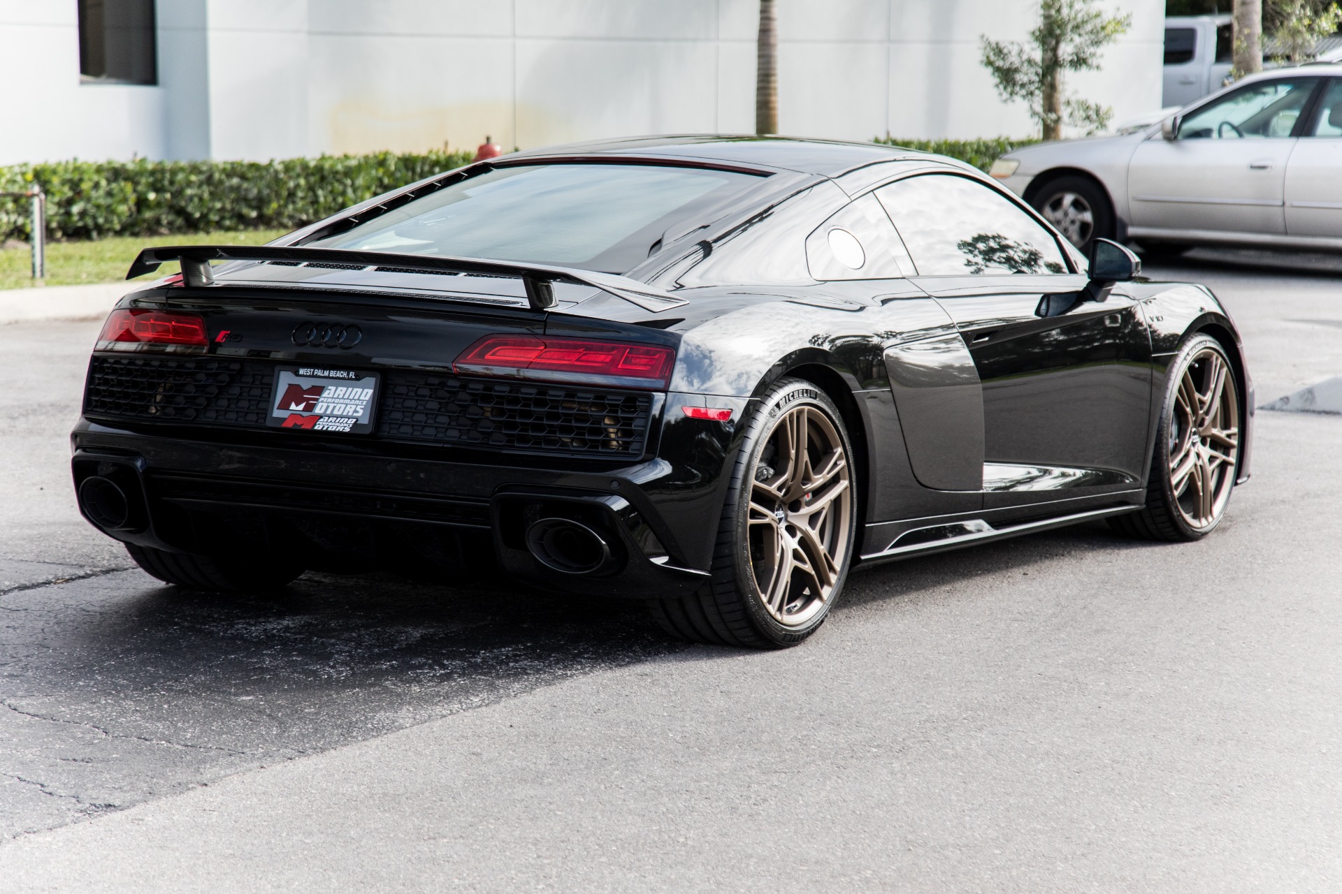 Used-2020-Audi-R8-52-quattro-V10-performance-Decennium