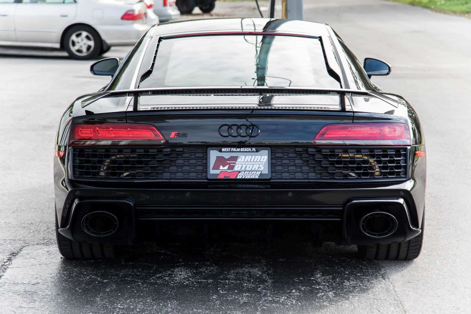 Used-2020-Audi-R8-52-quattro-V10-performance-Decennium