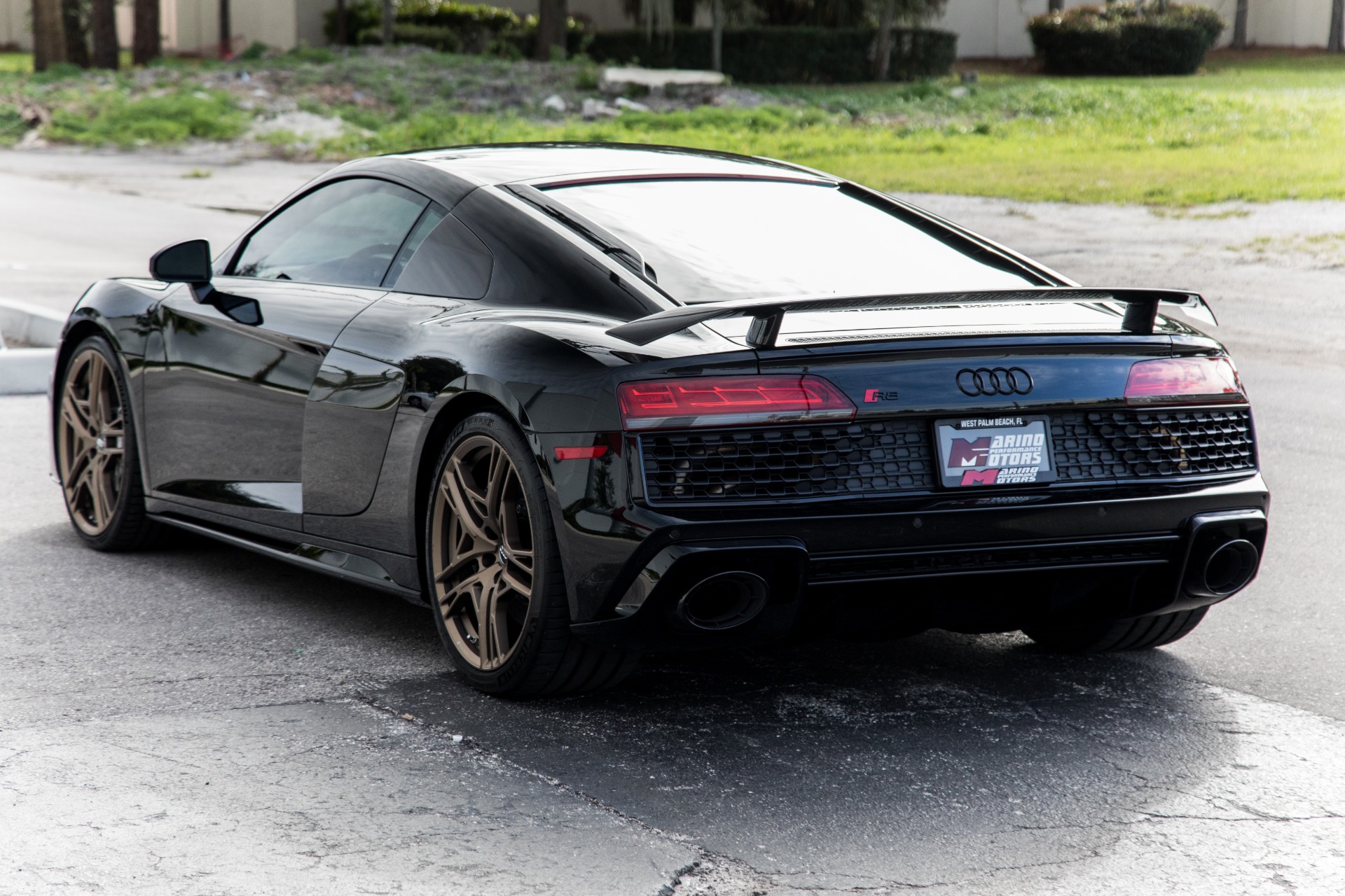Used-2020-Audi-R8-52-quattro-V10-performance-Decennium