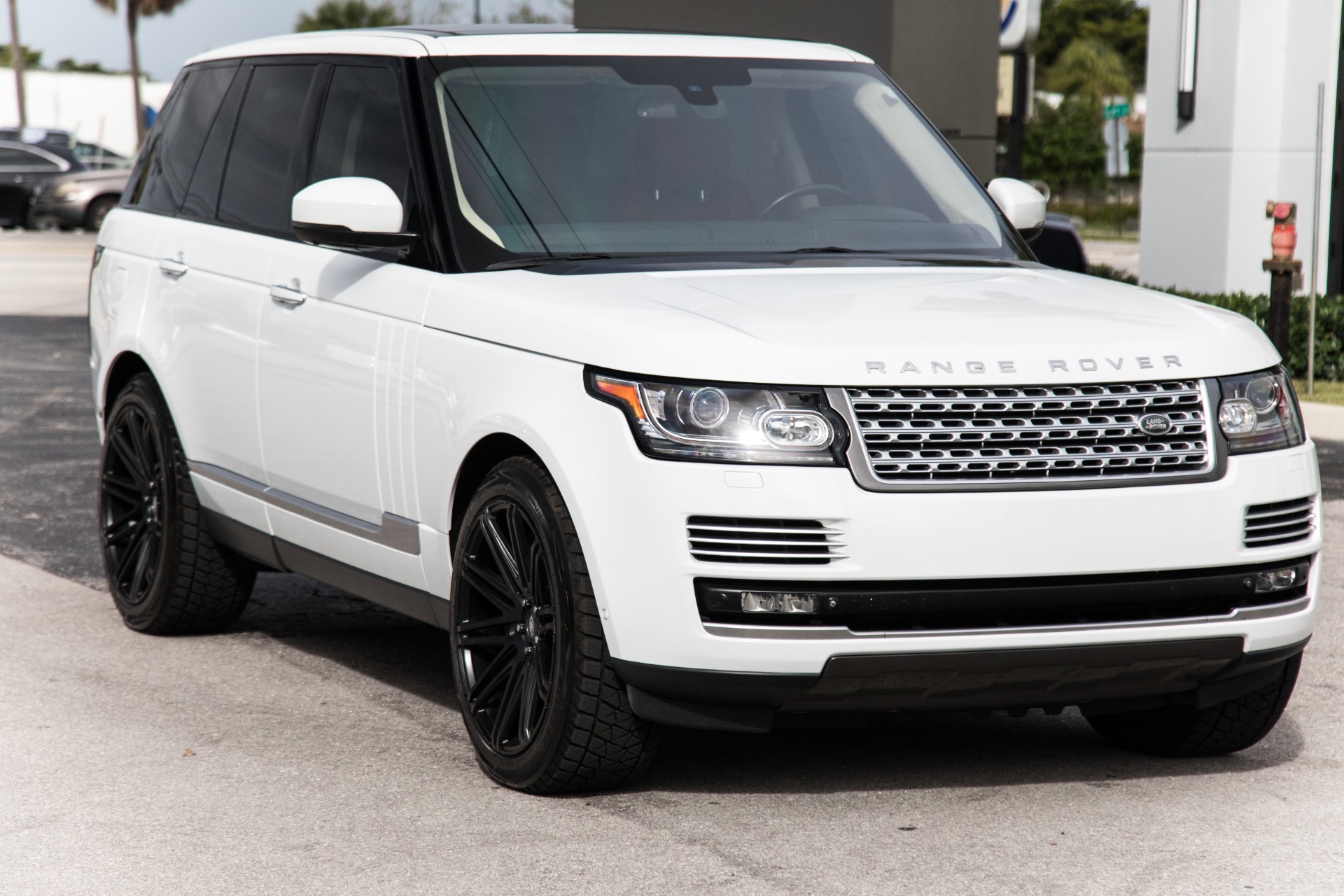 Used-2015-Land-Rover-Range-Rover-Autobiography