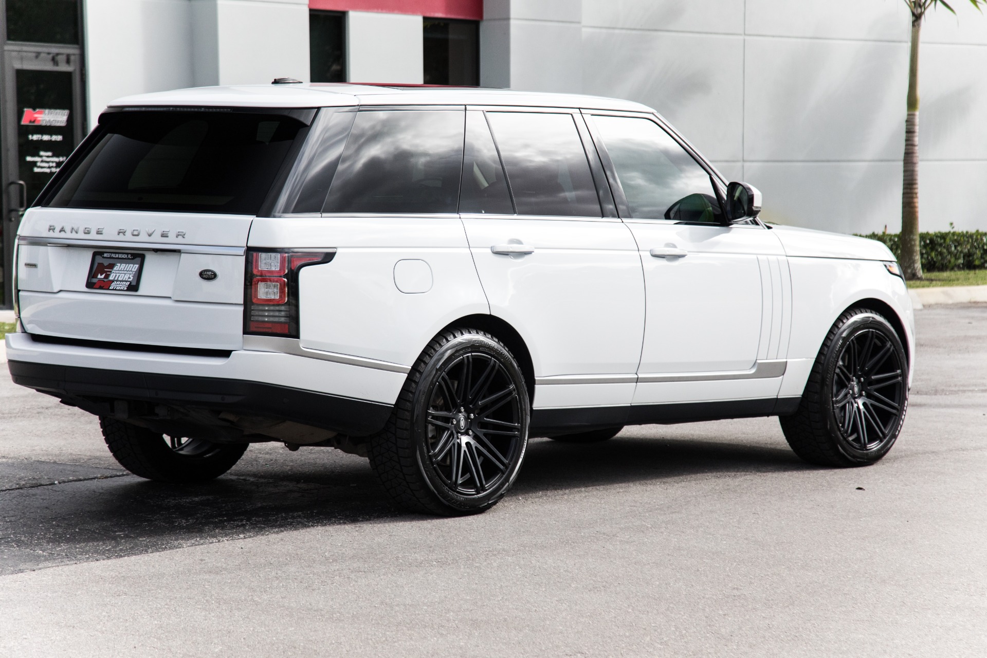 Used-2015-Land-Rover-Range-Rover-Autobiography