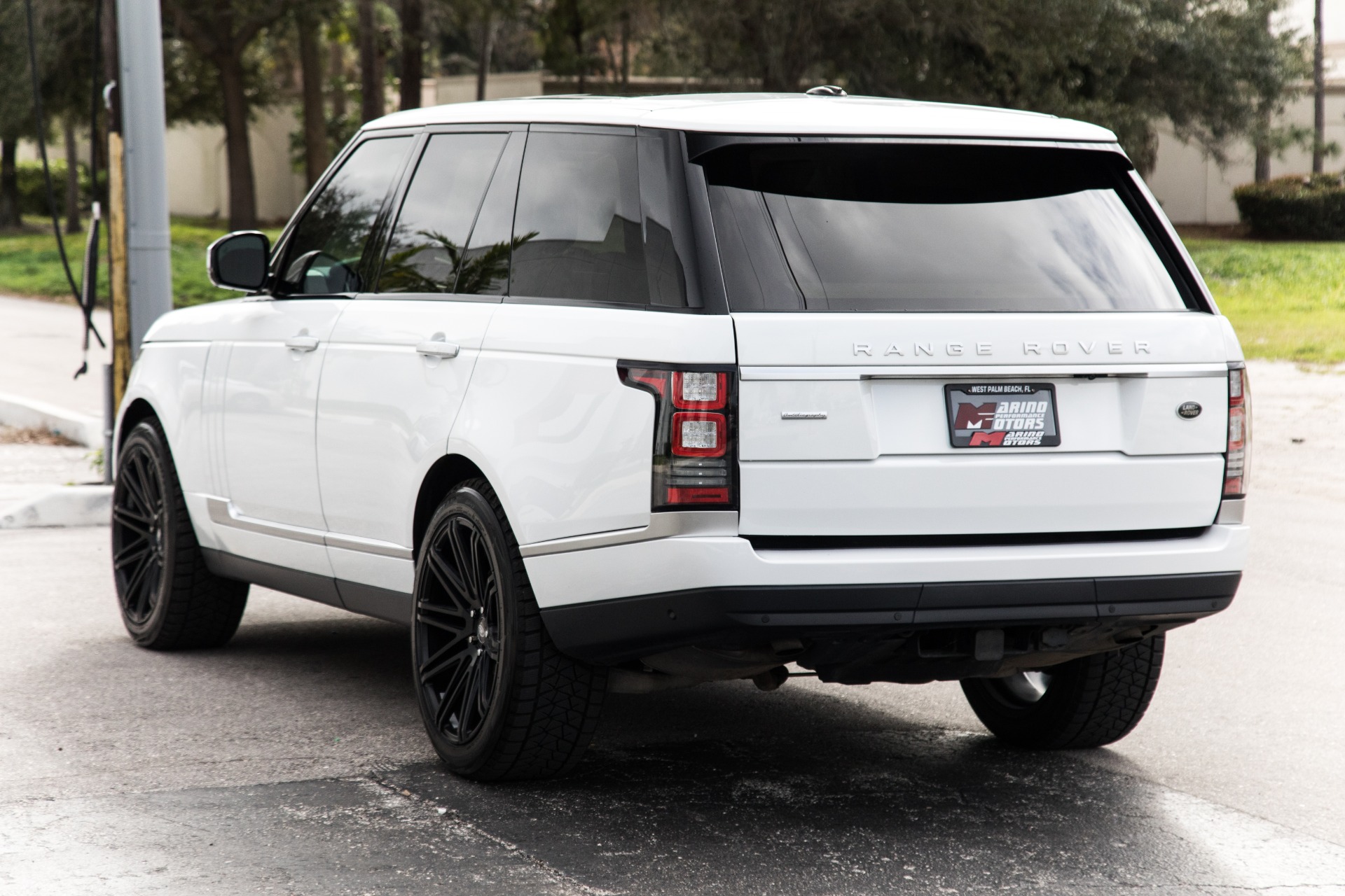 Used-2015-Land-Rover-Range-Rover-Autobiography