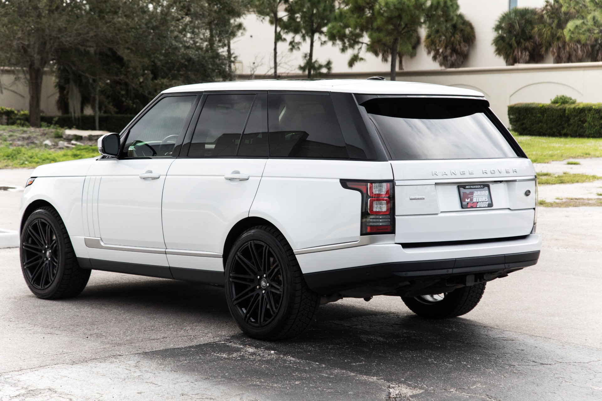 Used-2015-Land-Rover-Range-Rover-Autobiography