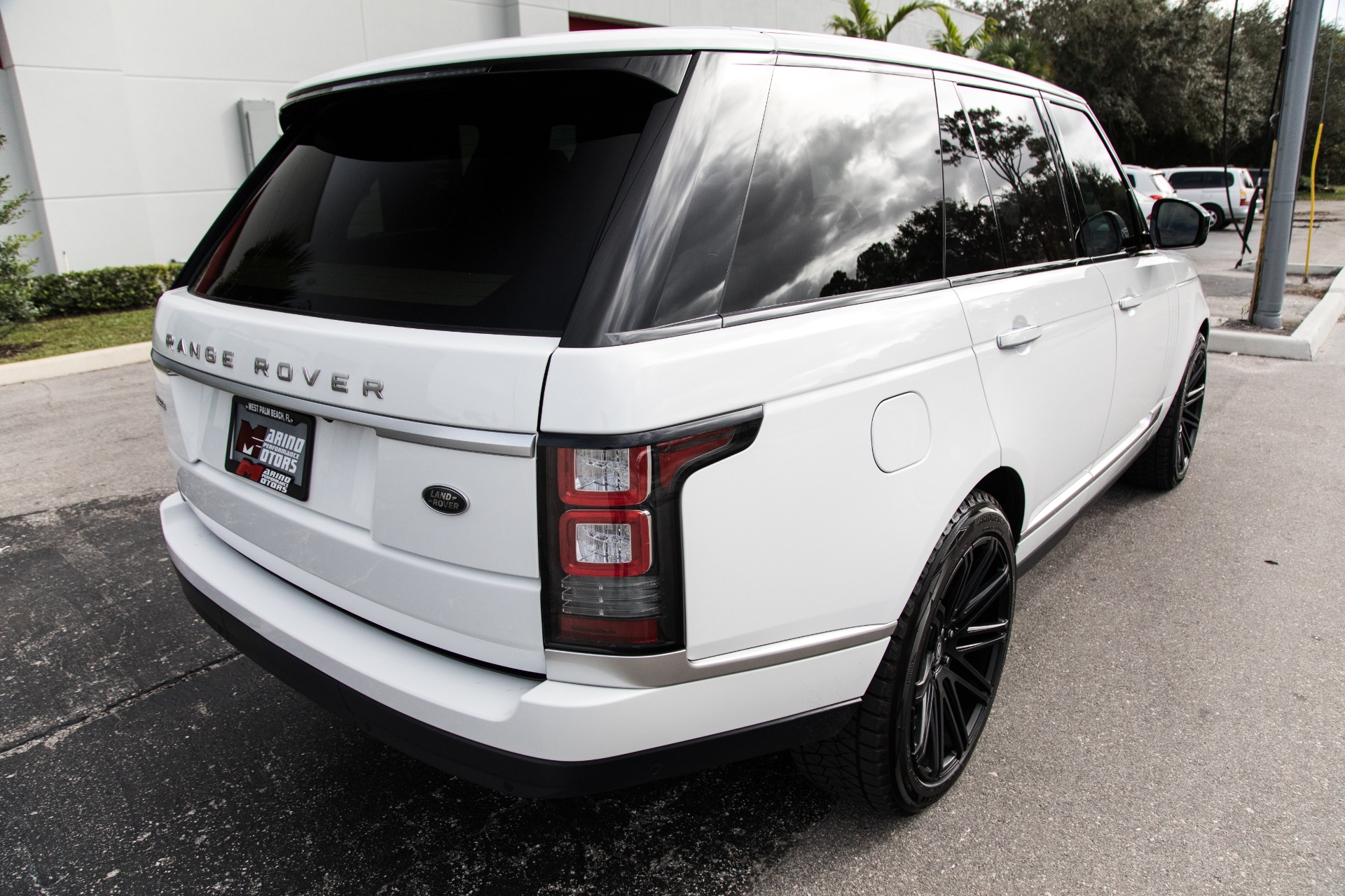 Used-2015-Land-Rover-Range-Rover-Autobiography