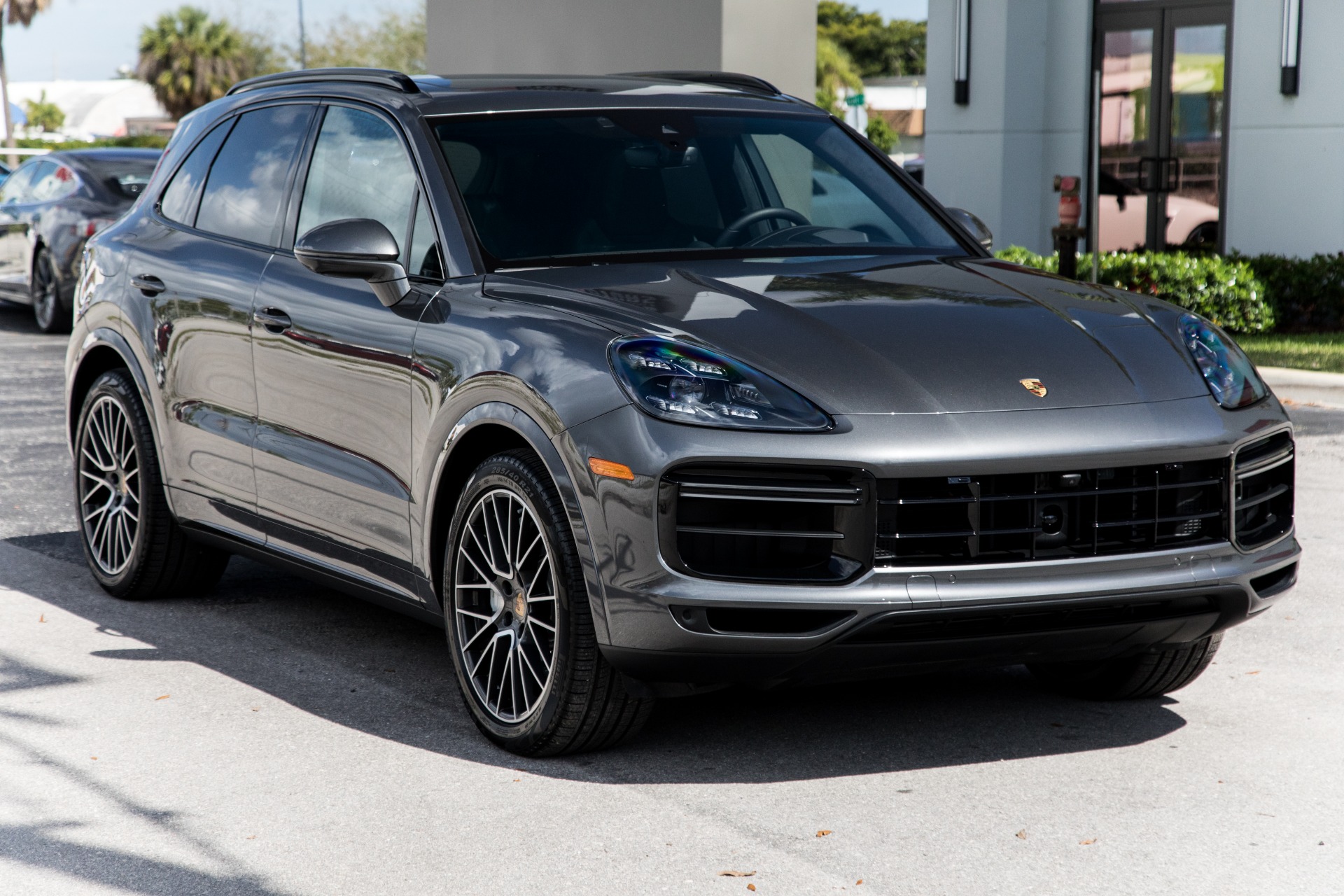 Used-2019-Porsche-Cayenne-Turbo