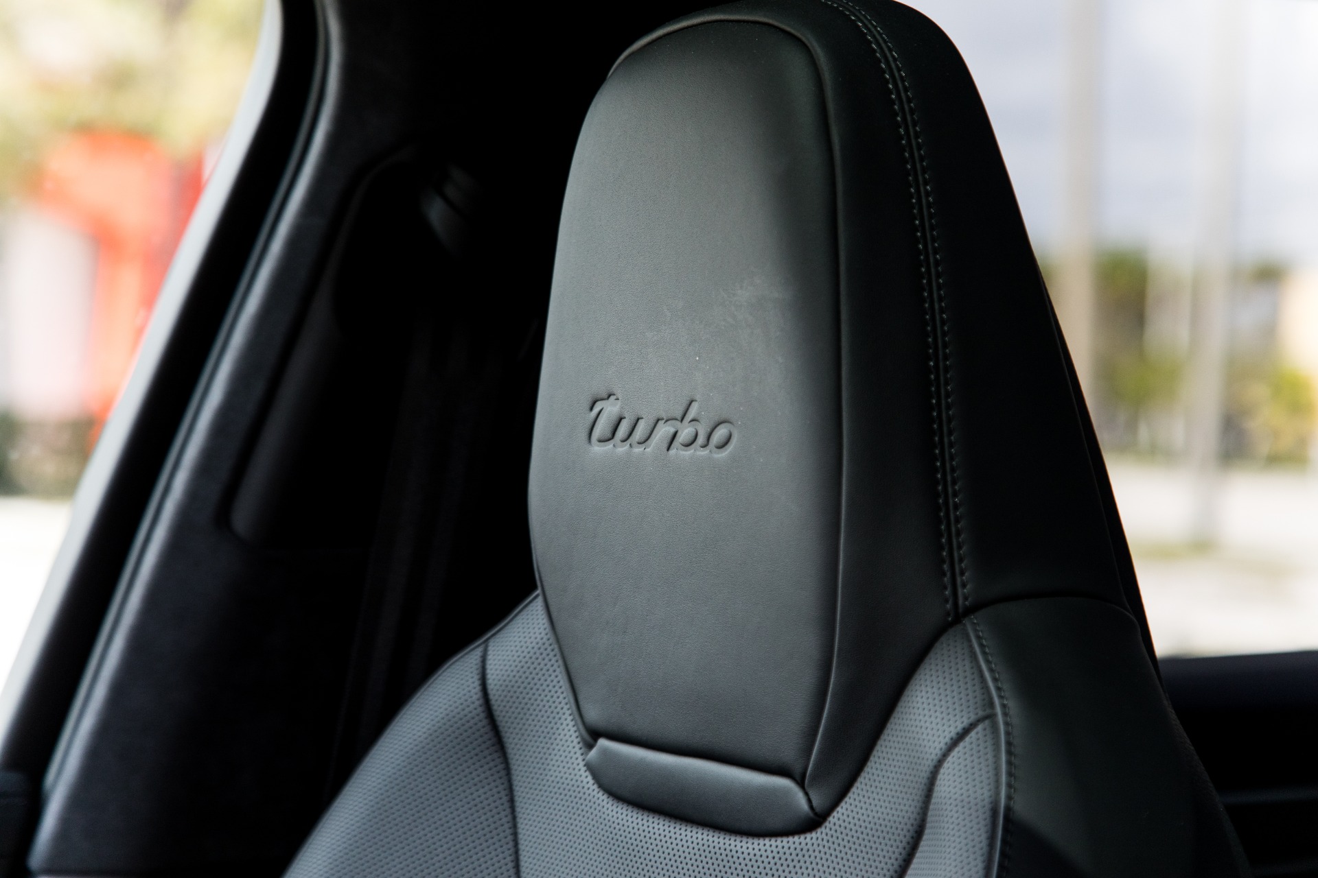 Used-2019-Porsche-Cayenne-Turbo