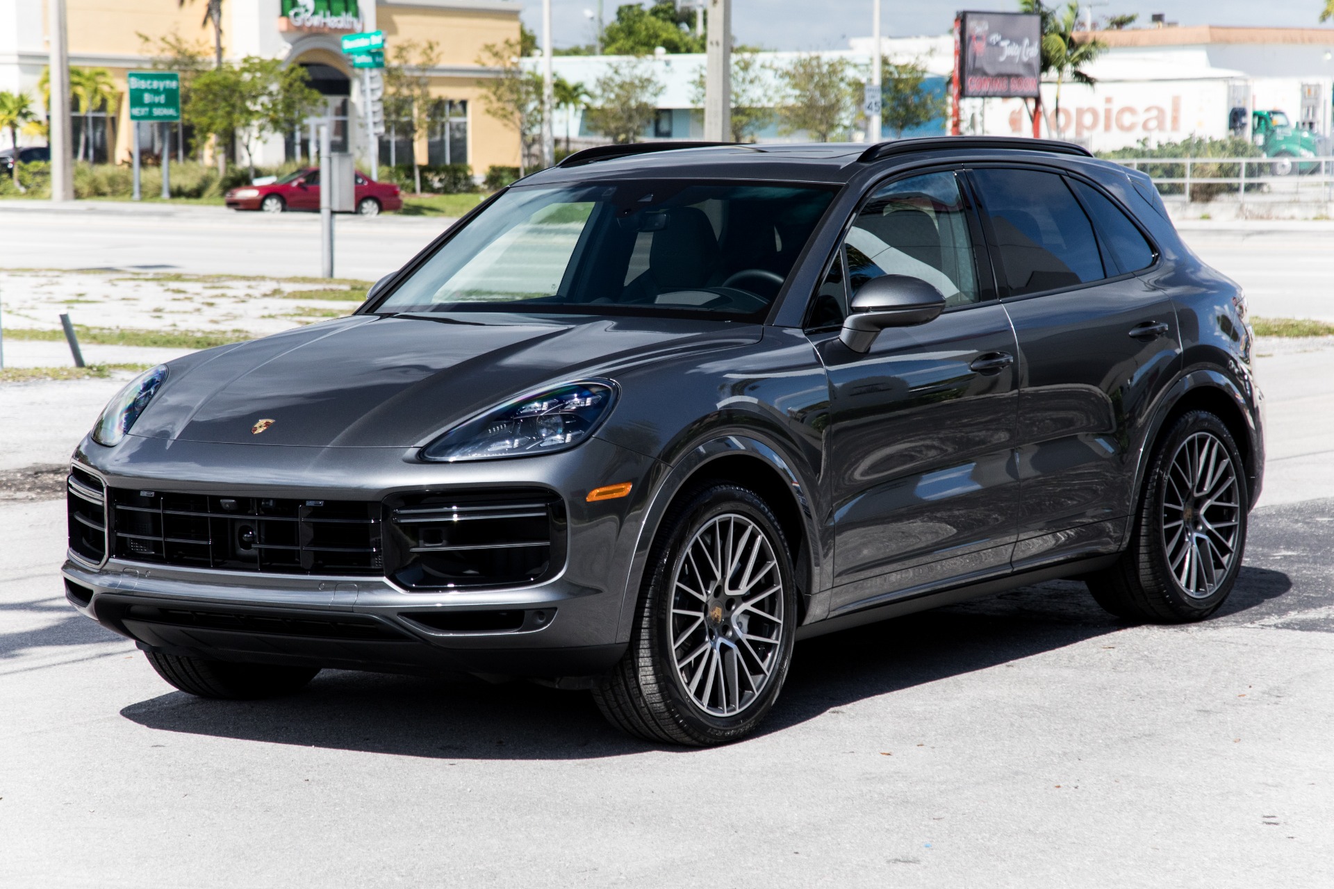 Used-2019-Porsche-Cayenne-Turbo