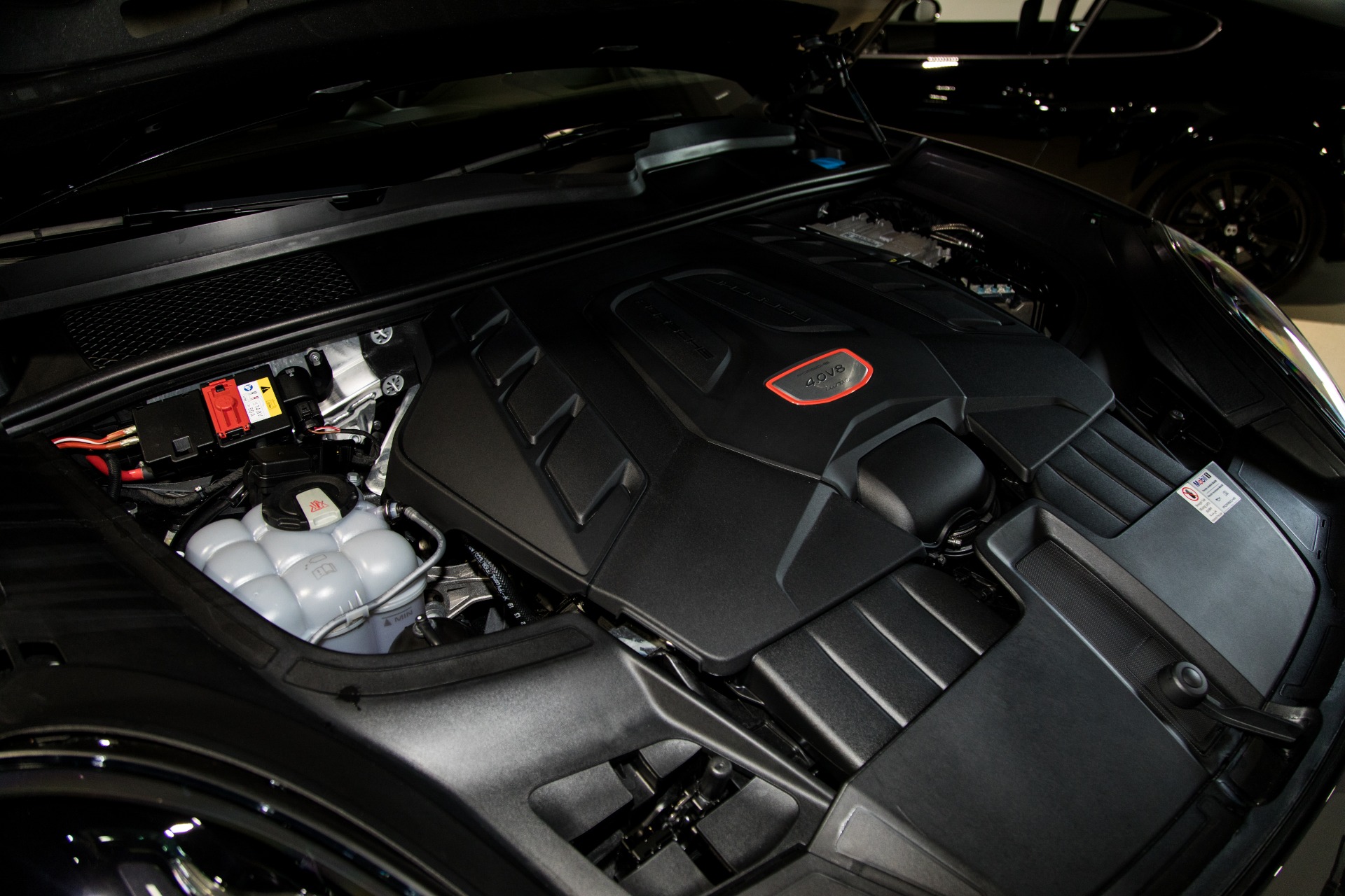 Used-2019-Porsche-Cayenne-Turbo