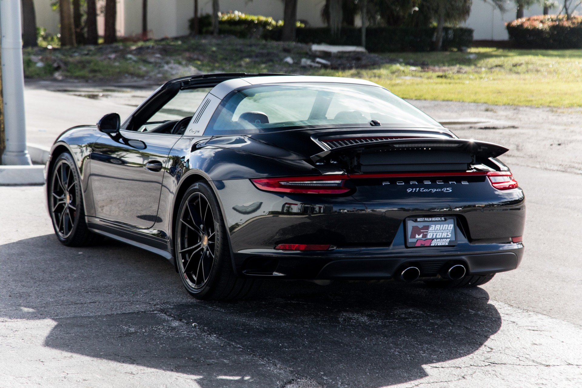 Used-2017-Porsche-911-Targa-4S