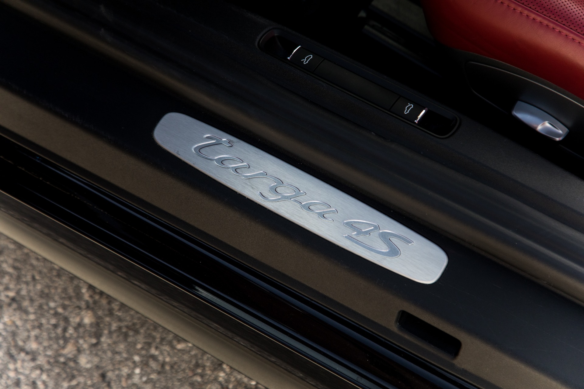 Used-2017-Porsche-911-Targa-4S