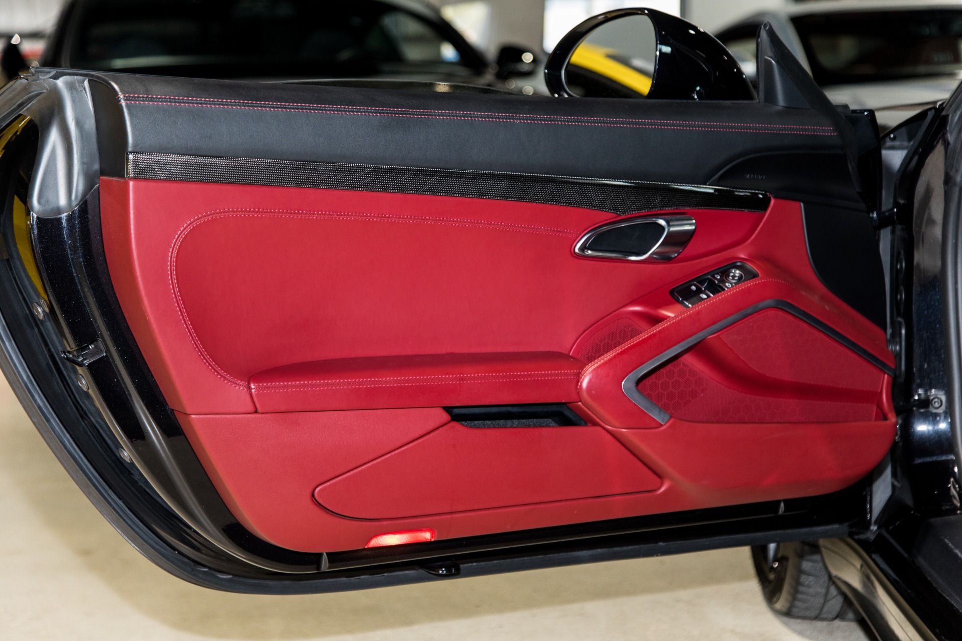 Used-2017-Porsche-911-Targa-4S