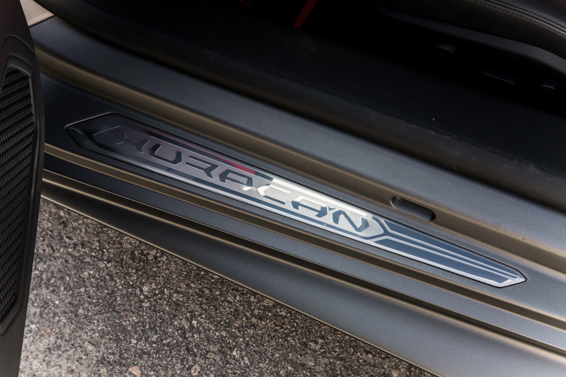 Used-2015-Lamborghini-Huracan-LP-610-4
