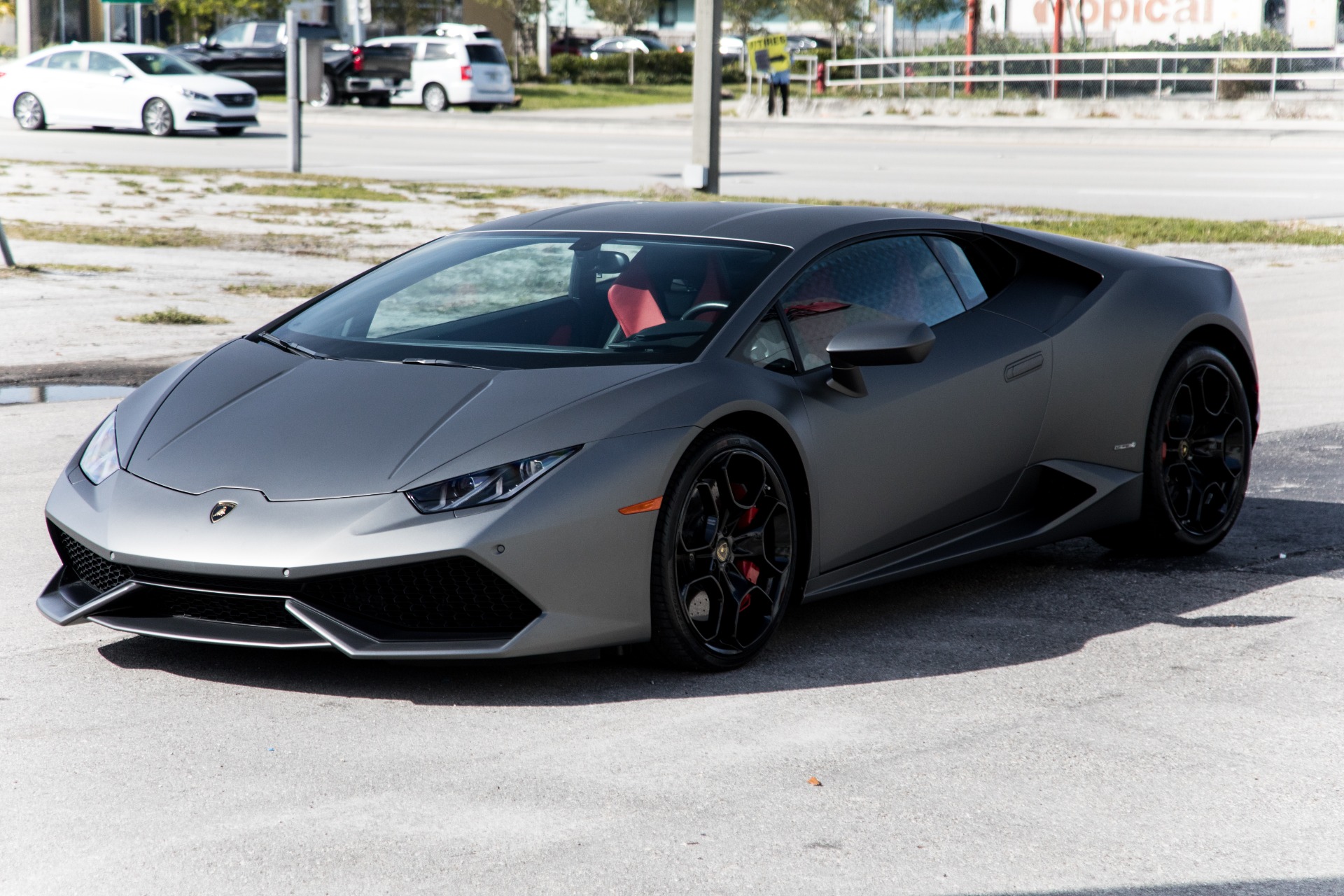 Used-2015-Lamborghini-Huracan-LP-610-4
