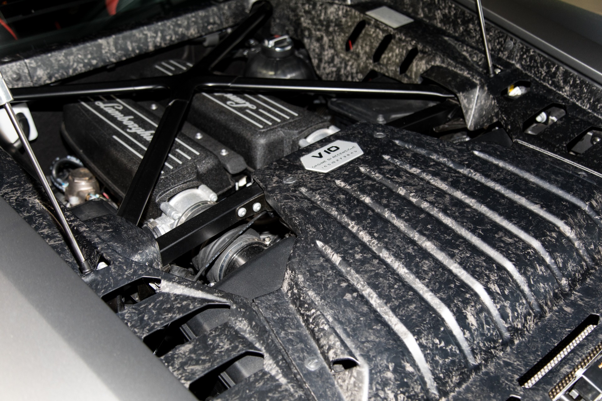 Used-2015-Lamborghini-Huracan-LP-610-4