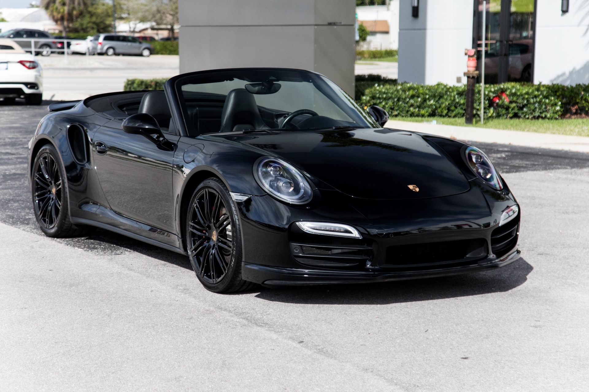 Used-2015-Porsche-911-Turbo