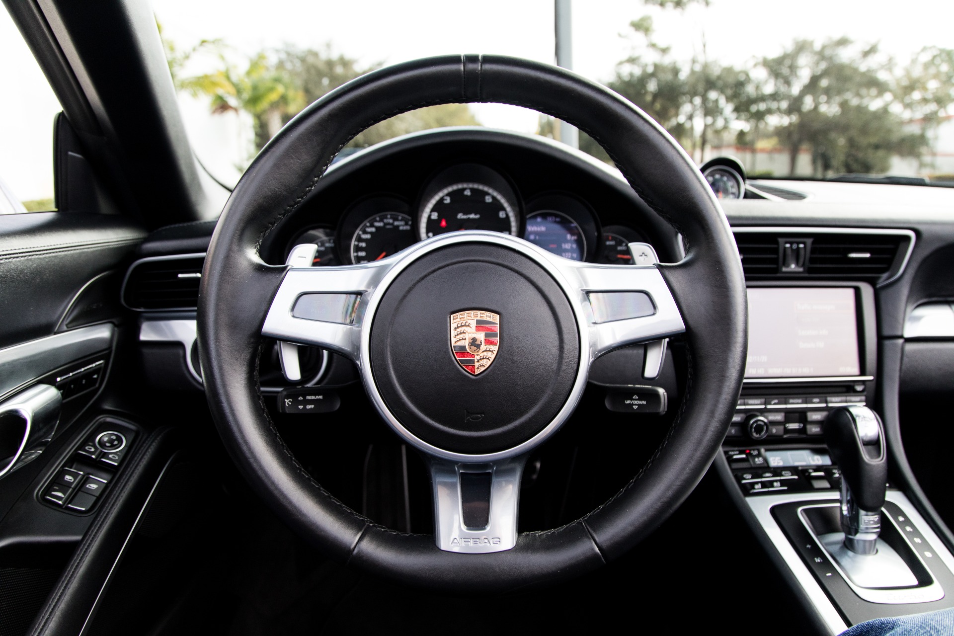 Used-2015-Porsche-911-Turbo