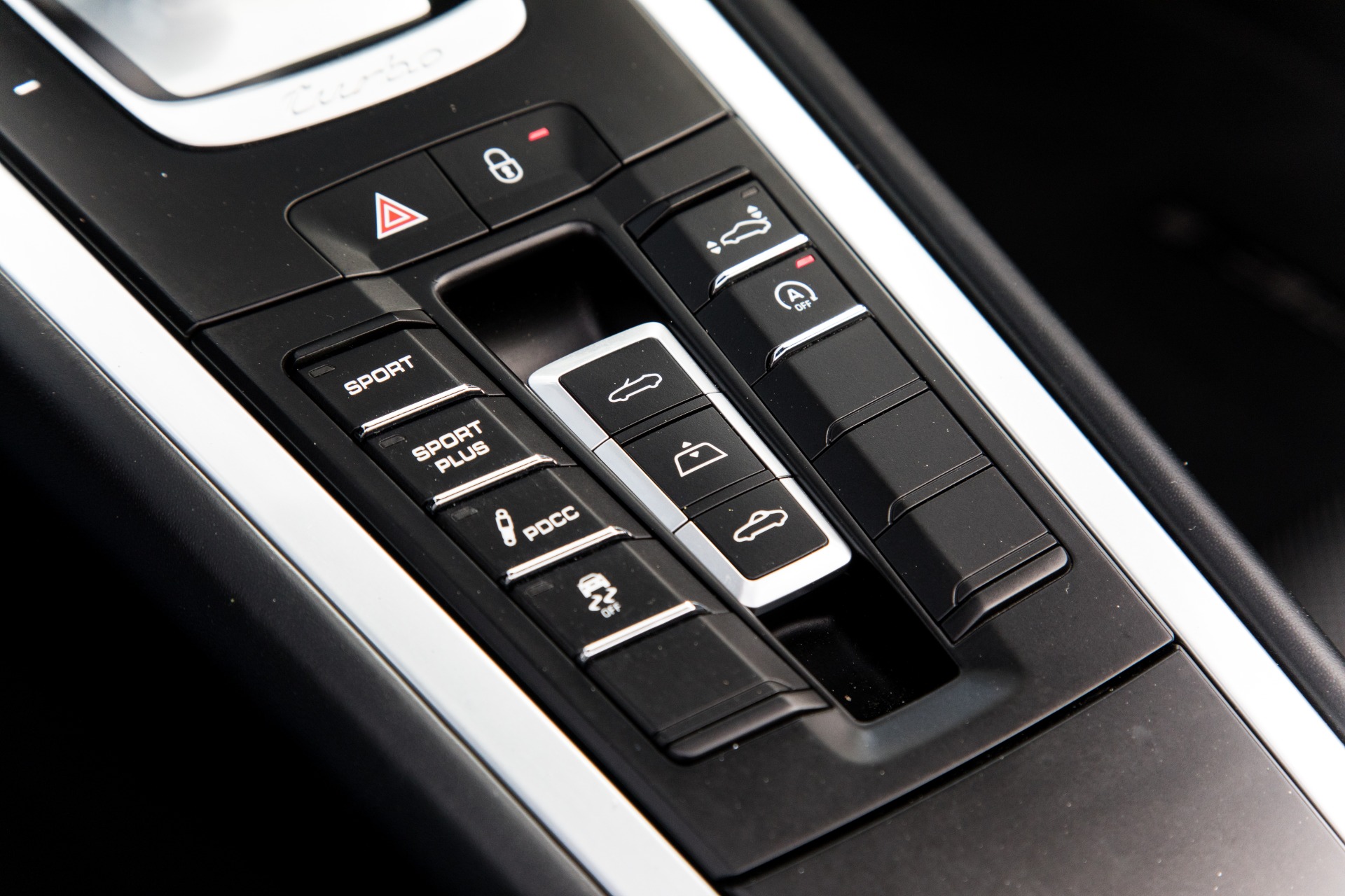 Used-2015-Porsche-911-Turbo