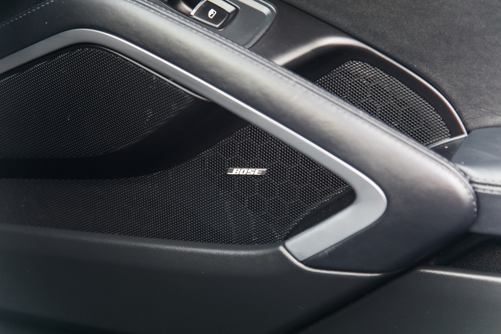 Used-2015-Porsche-911-Turbo