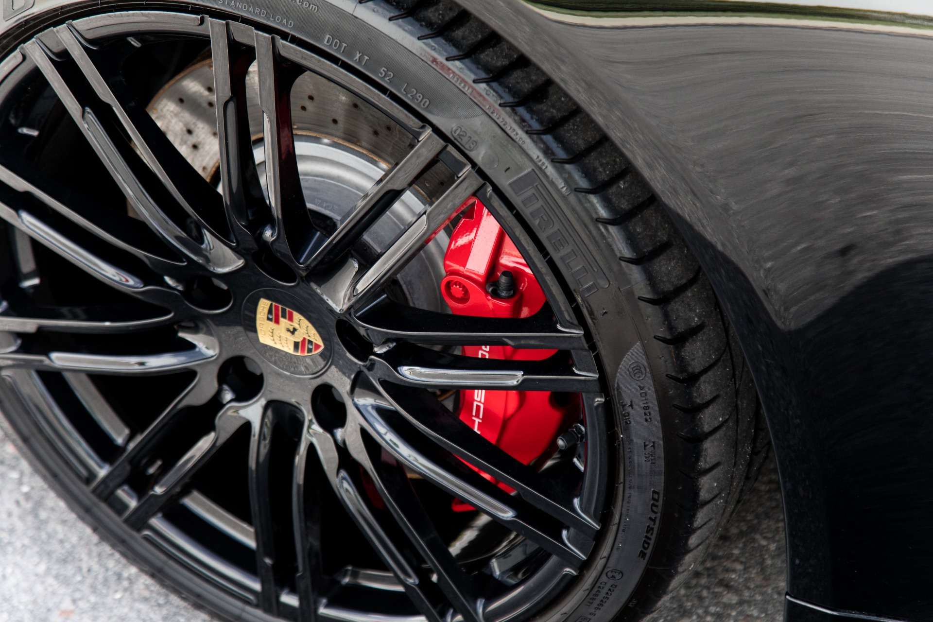 Used-2015-Porsche-911-Turbo